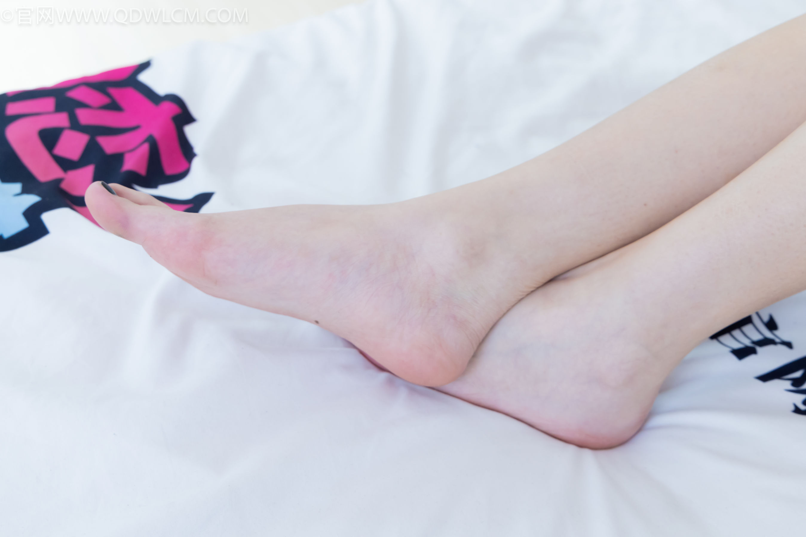 物恋传媒 No.2161 樱桃 -粉红色彩/(161P)