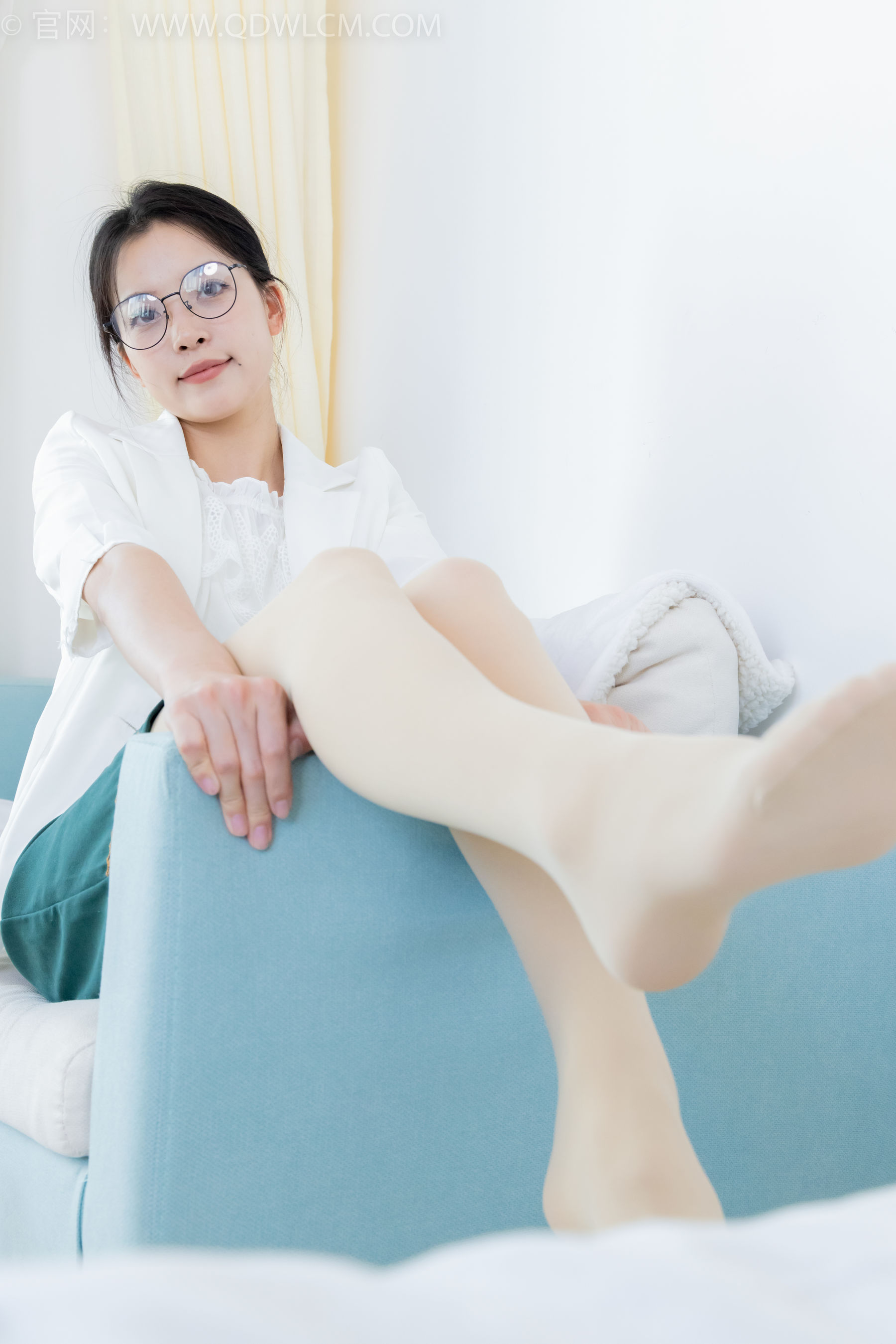 物恋传媒 No.2157 茯苓 -明亮而不刺眼/(150P)