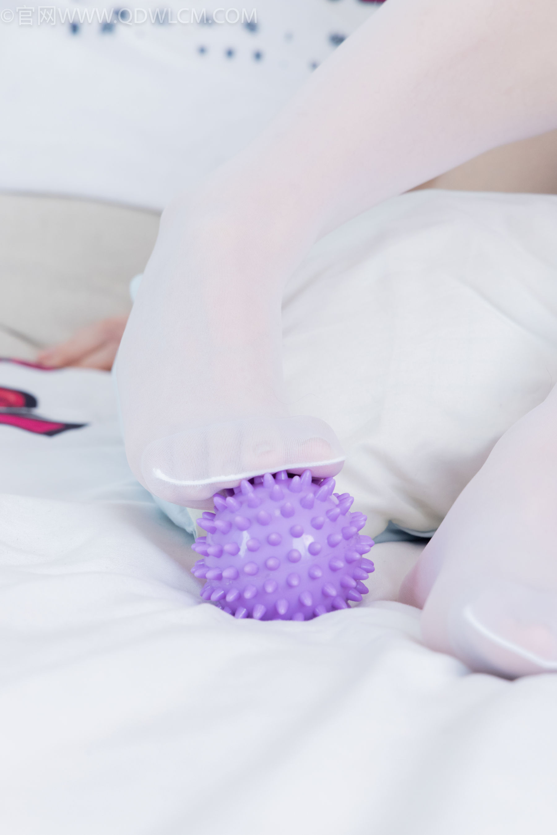 物恋传媒 No.2142 美兔 -纯与白/(150P)