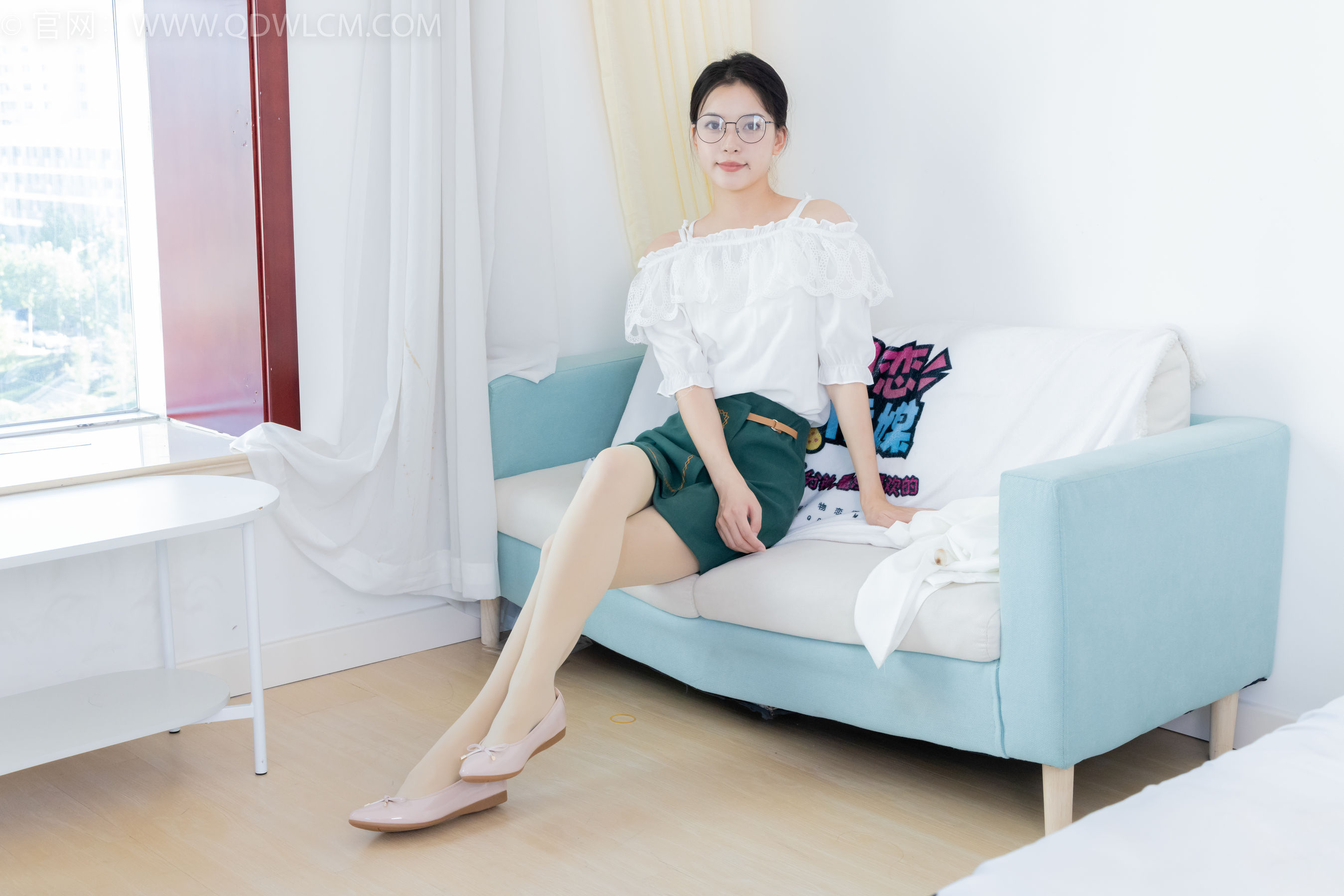 物恋传媒 No.2157 茯苓 -明亮而不刺眼/(150P)