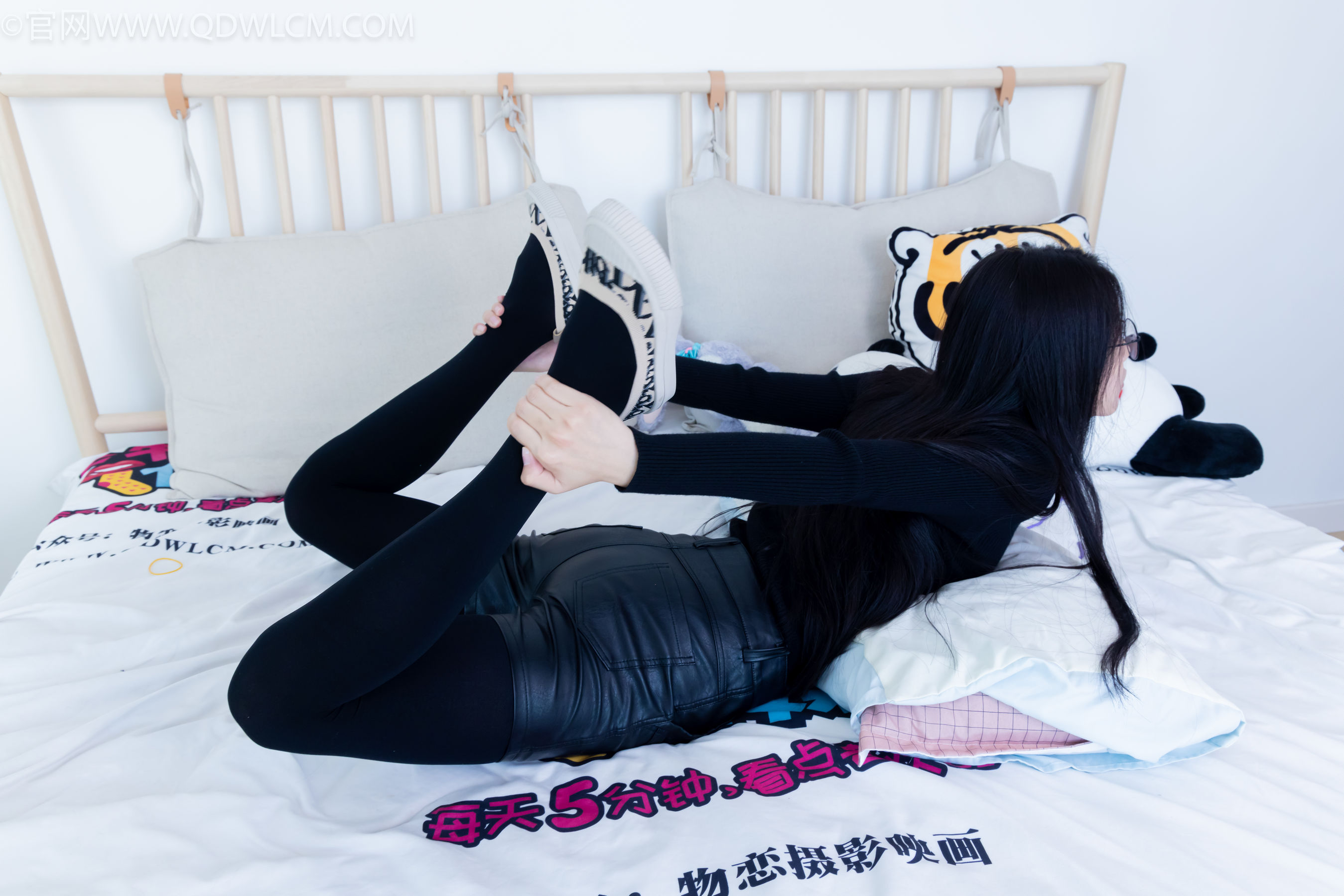 物恋传媒 No.2139 茯苓 -夜月/(165P)