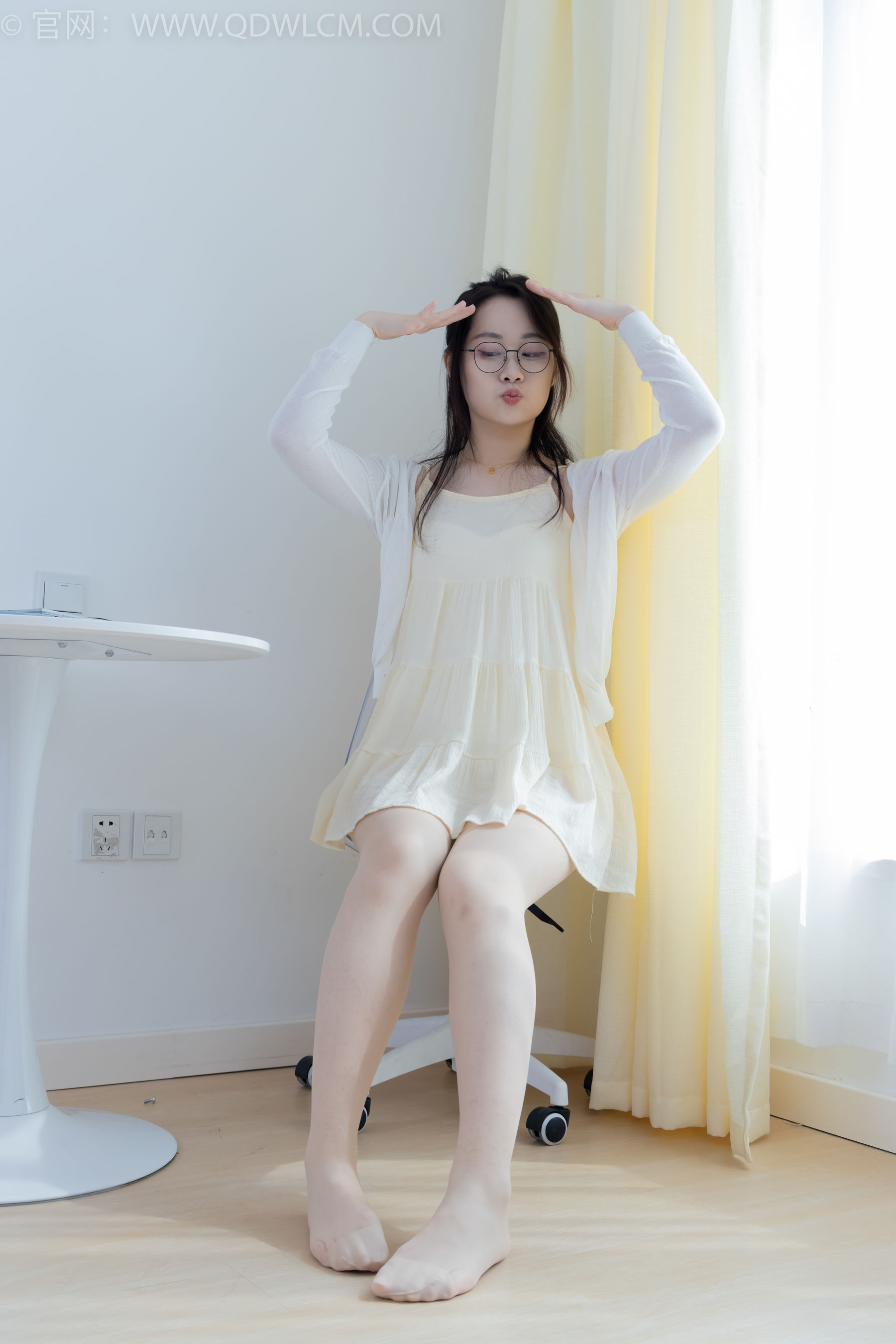 物恋传媒 No.2155 小新 -足够的勇气/(150P)