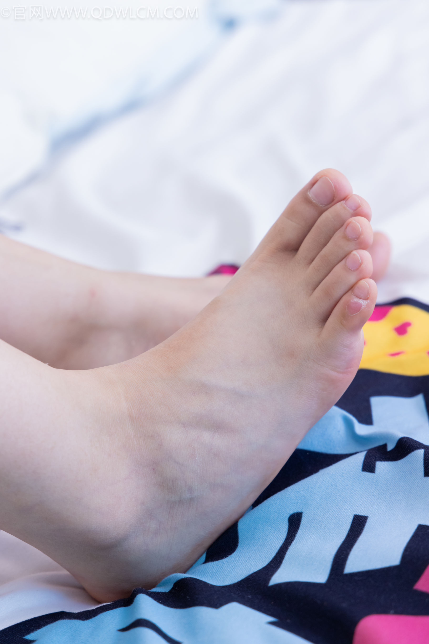 物恋传媒 No.2144 小优 -风吹叶落/(156P)