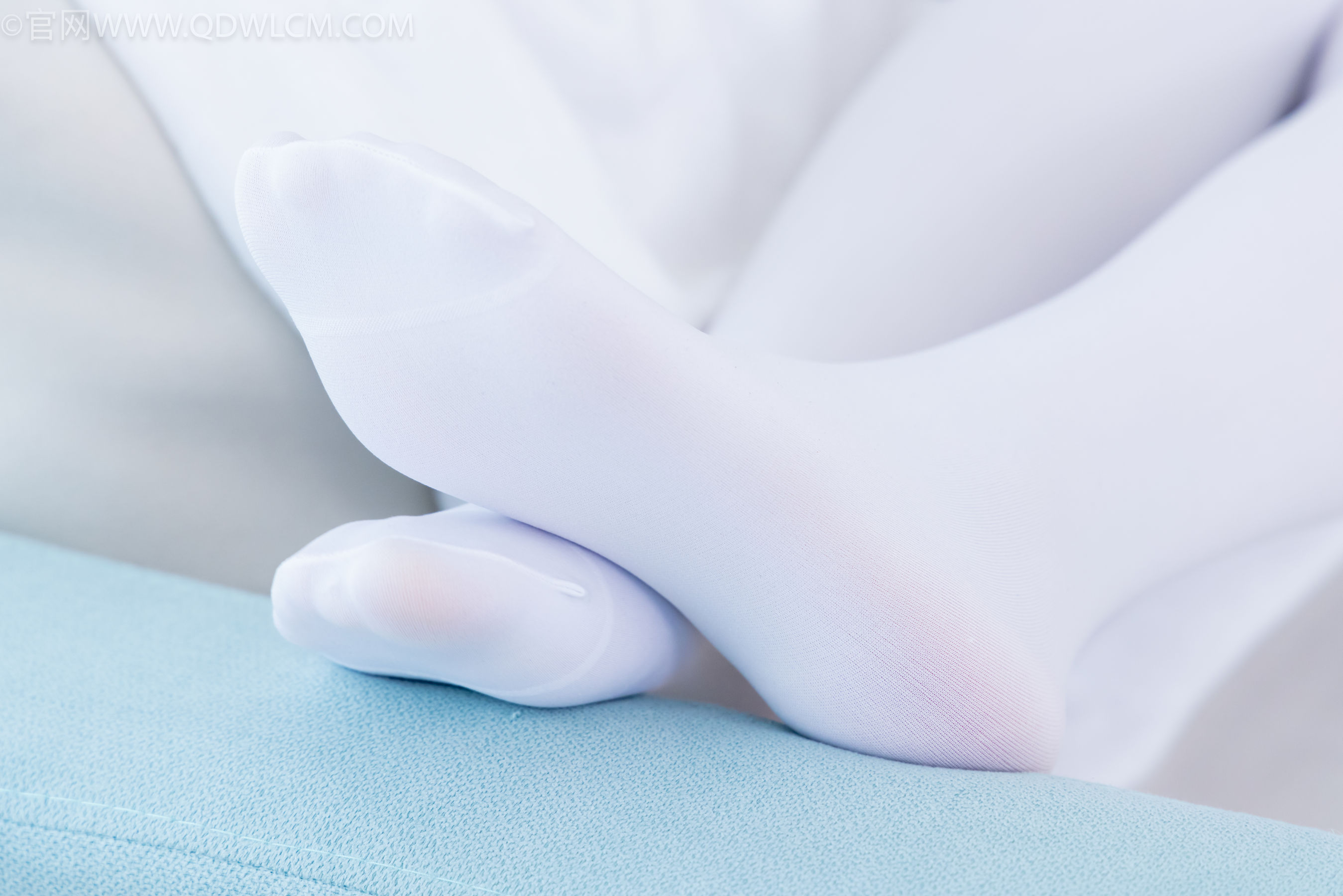 物恋传媒 No.2144 小优 -风吹叶落/(156P)