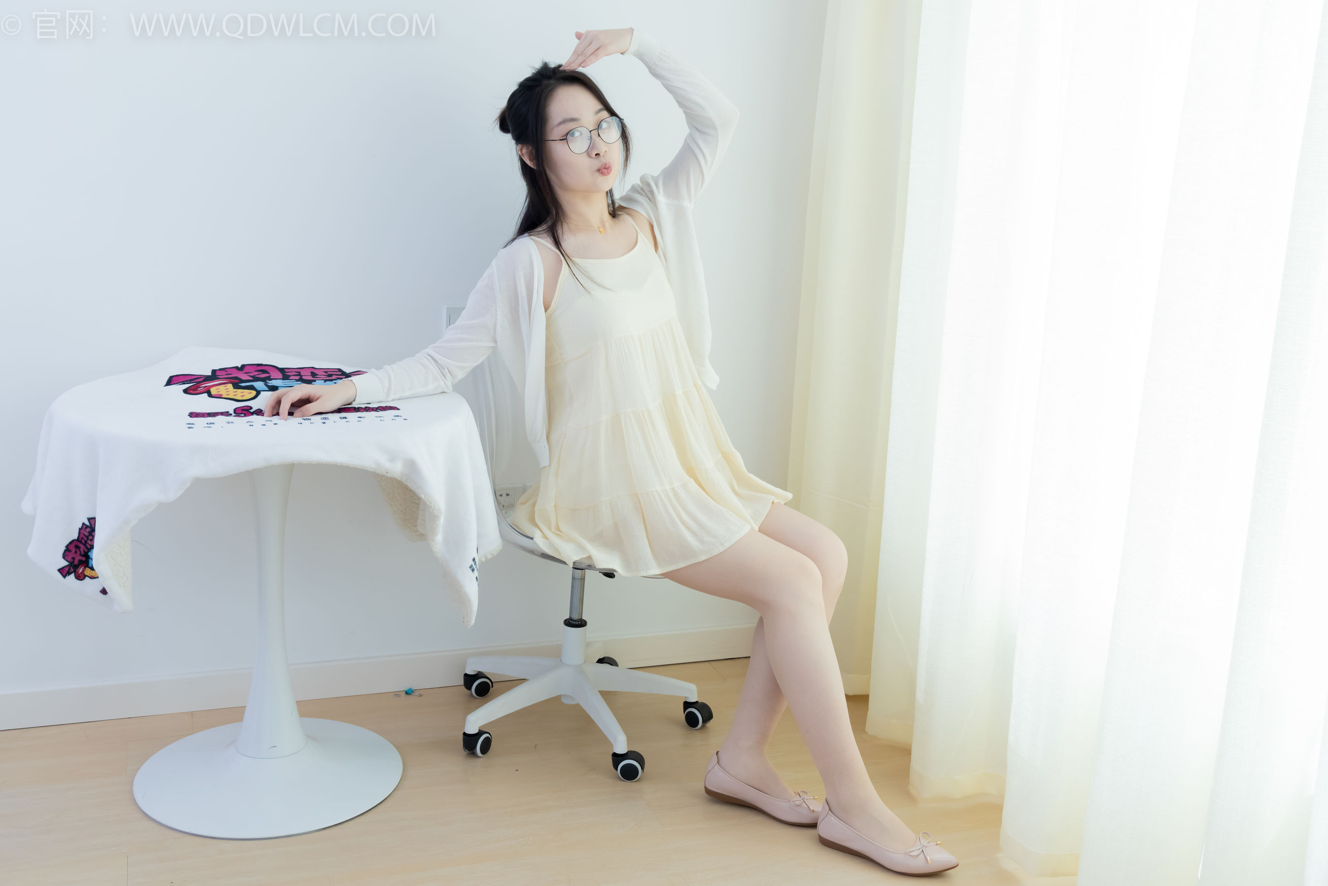 物恋传媒 No.2155 小新 -足够的勇气/(150P)