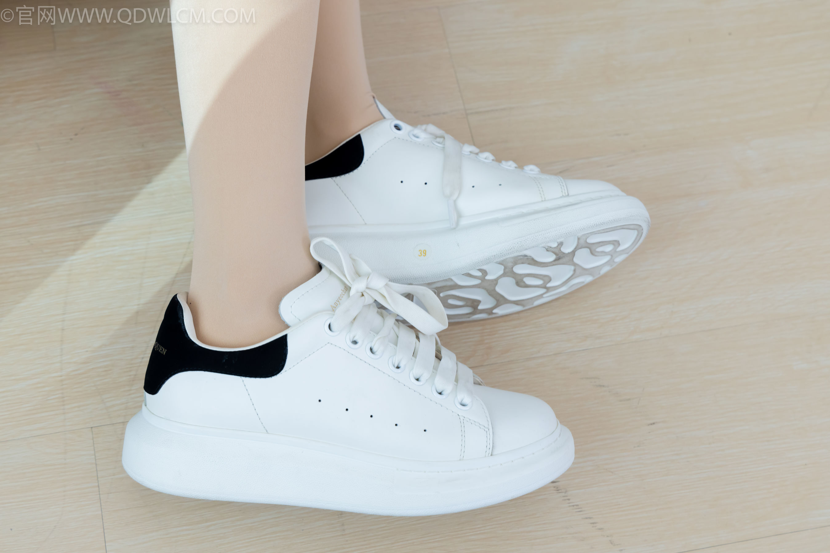 物恋传媒 No.2160 菜菜 -秋意阑珊/(187P)