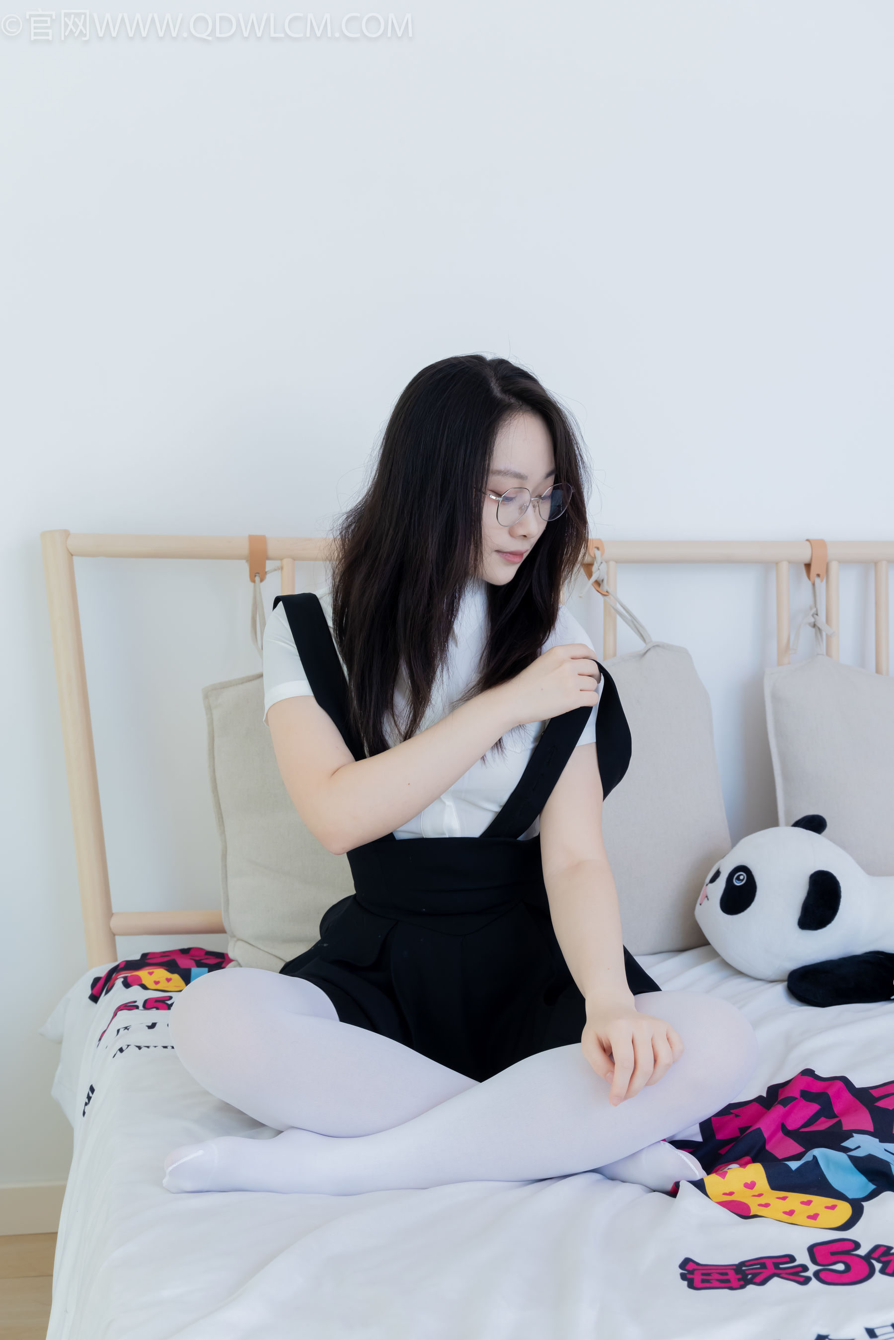 物恋传媒 No.2148 小新 -冷暖交织/(153P)