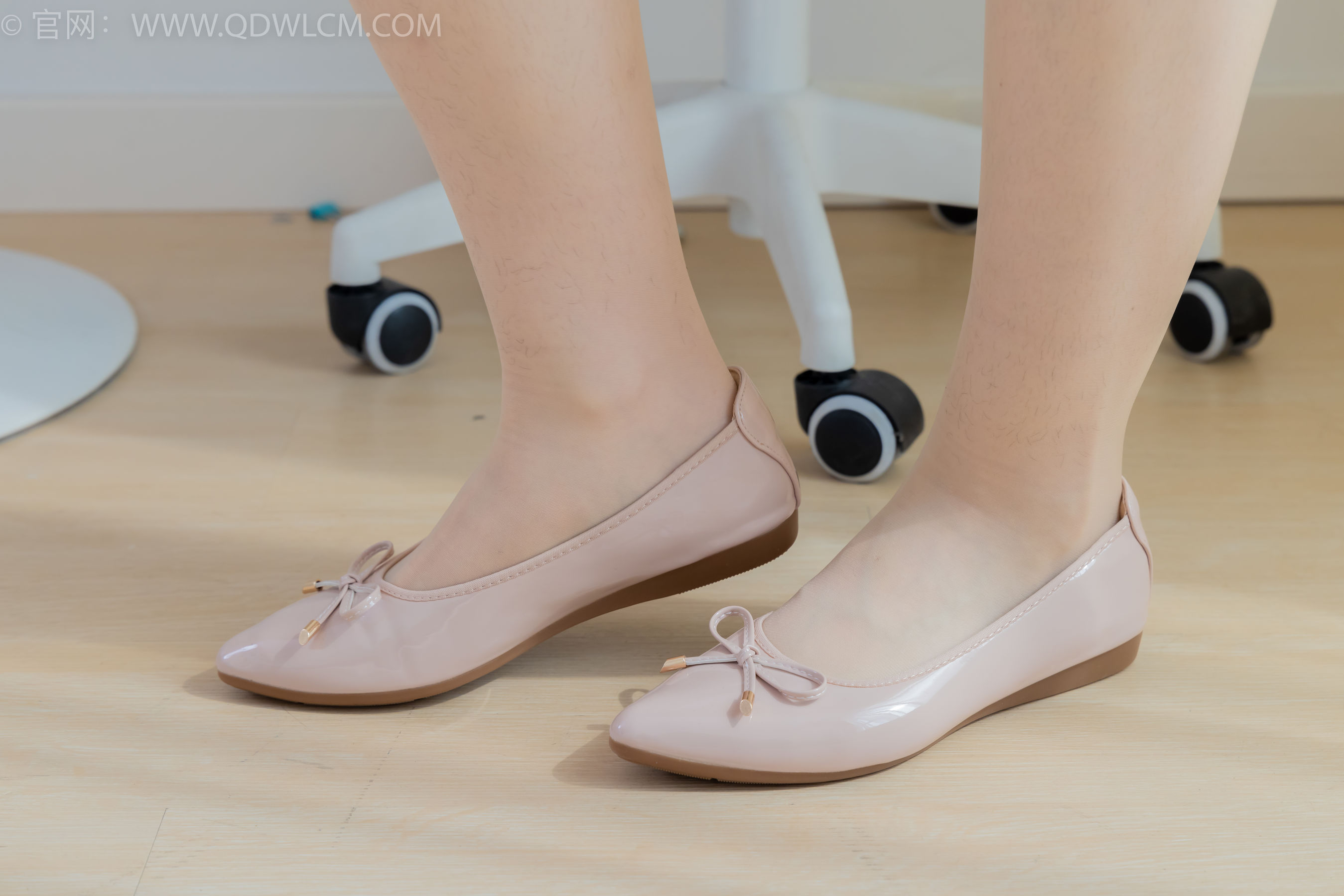 物恋传媒 No.2155 小新 -足够的勇气/(150P)