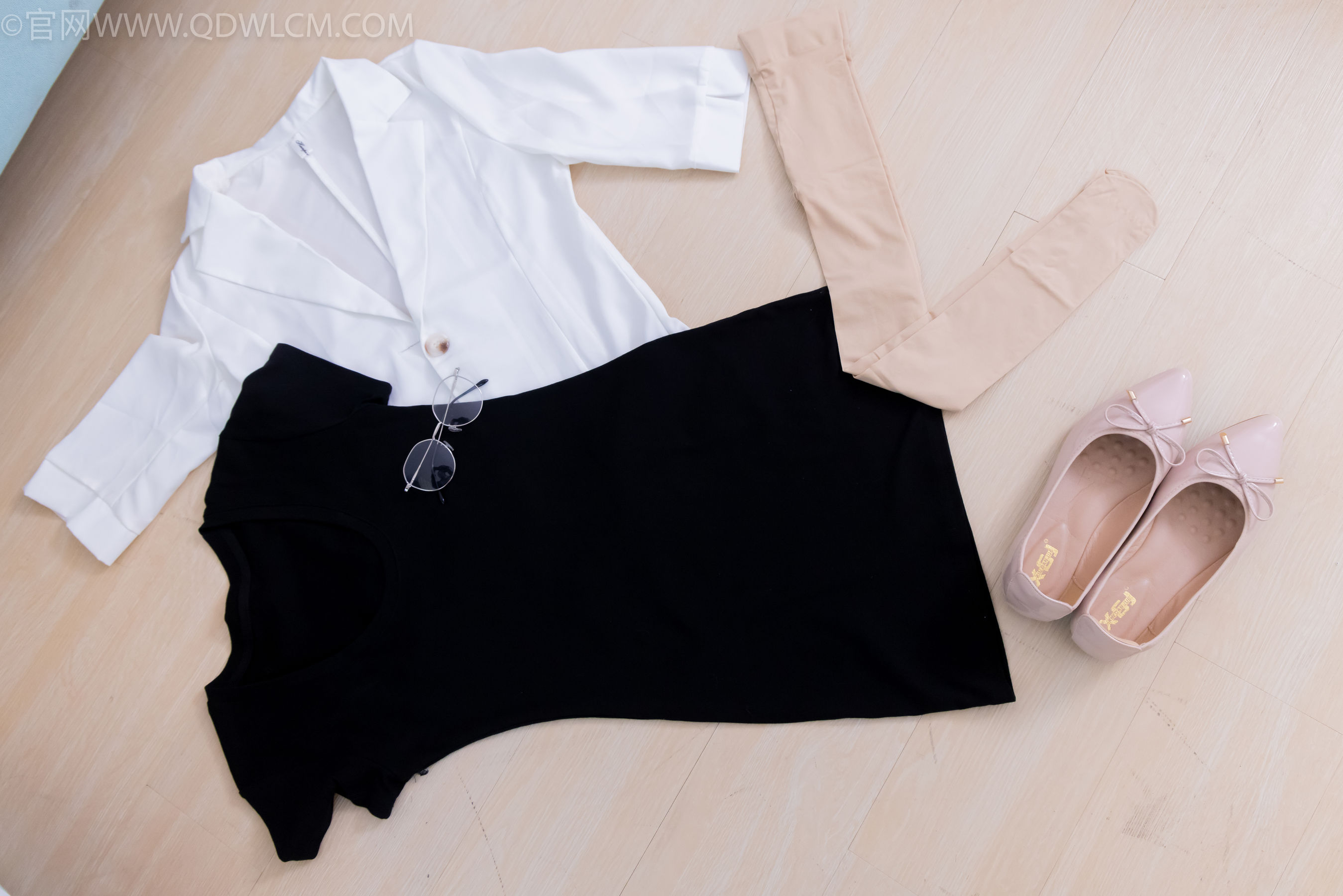 物恋传媒 No.2168 小影 -优雅时刻/(159P)