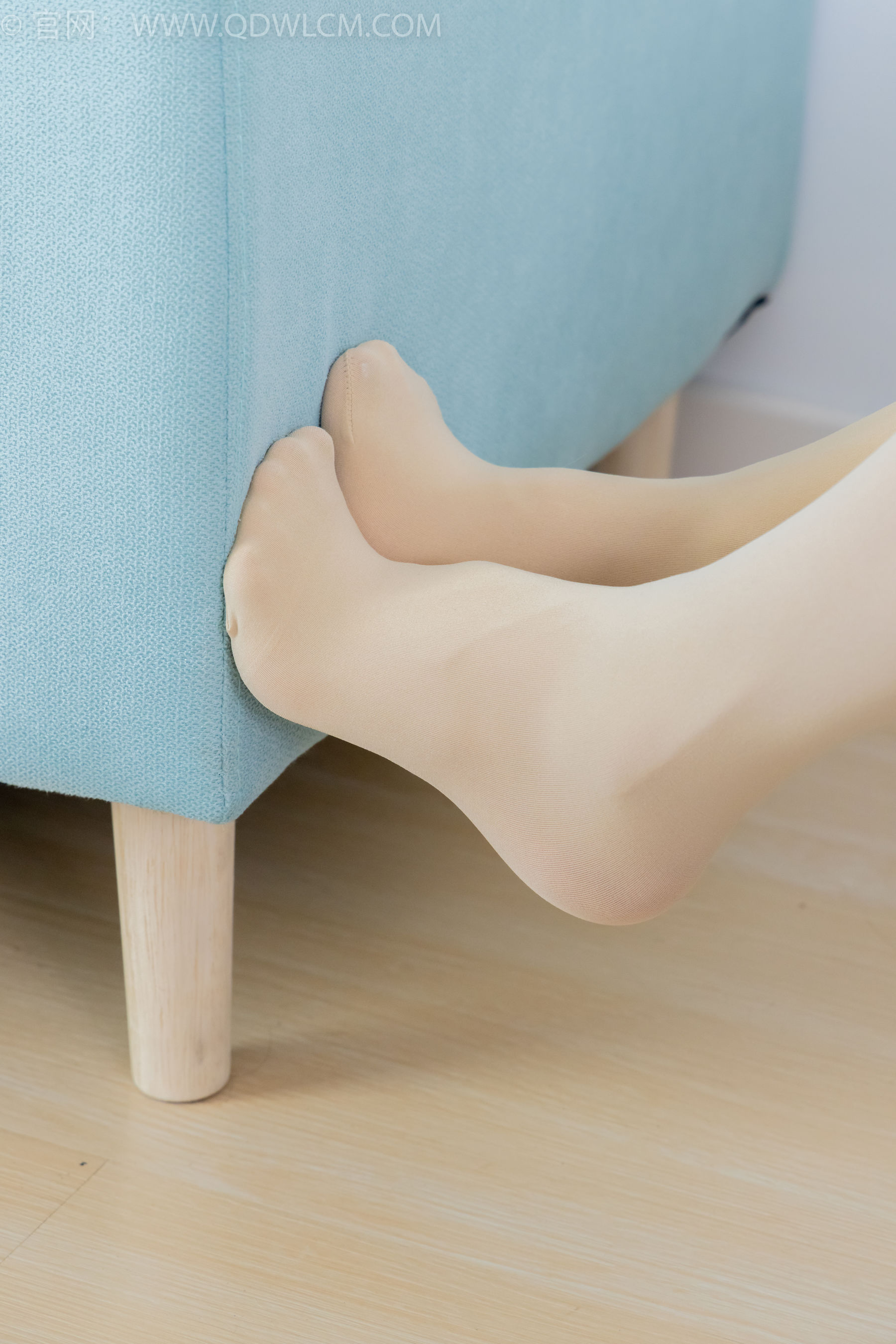 物恋传媒 No.2157 茯苓 -明亮而不刺眼/(150P)