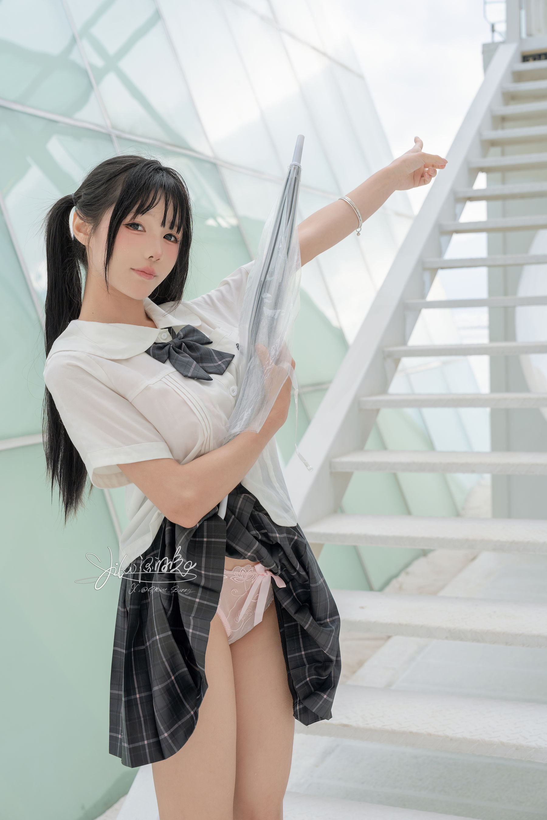 咬一口兔娘 - 雨后小故事/(89P)