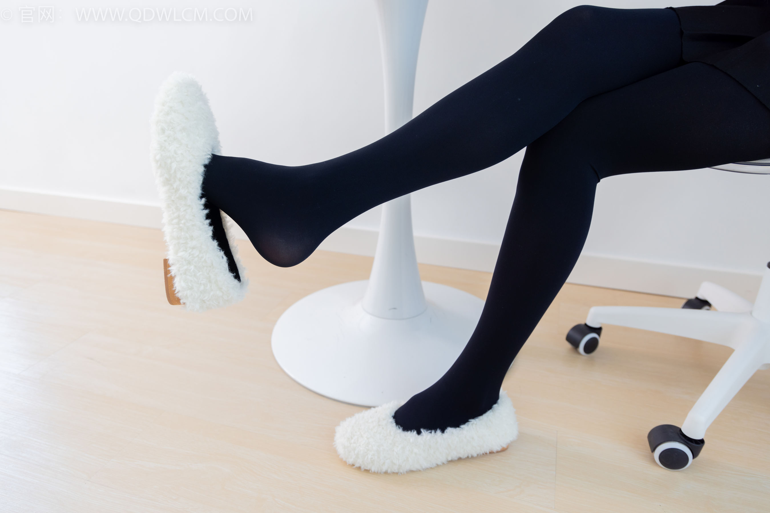 物恋传媒 No.2137 茯苓 -一起出逃/(170P)