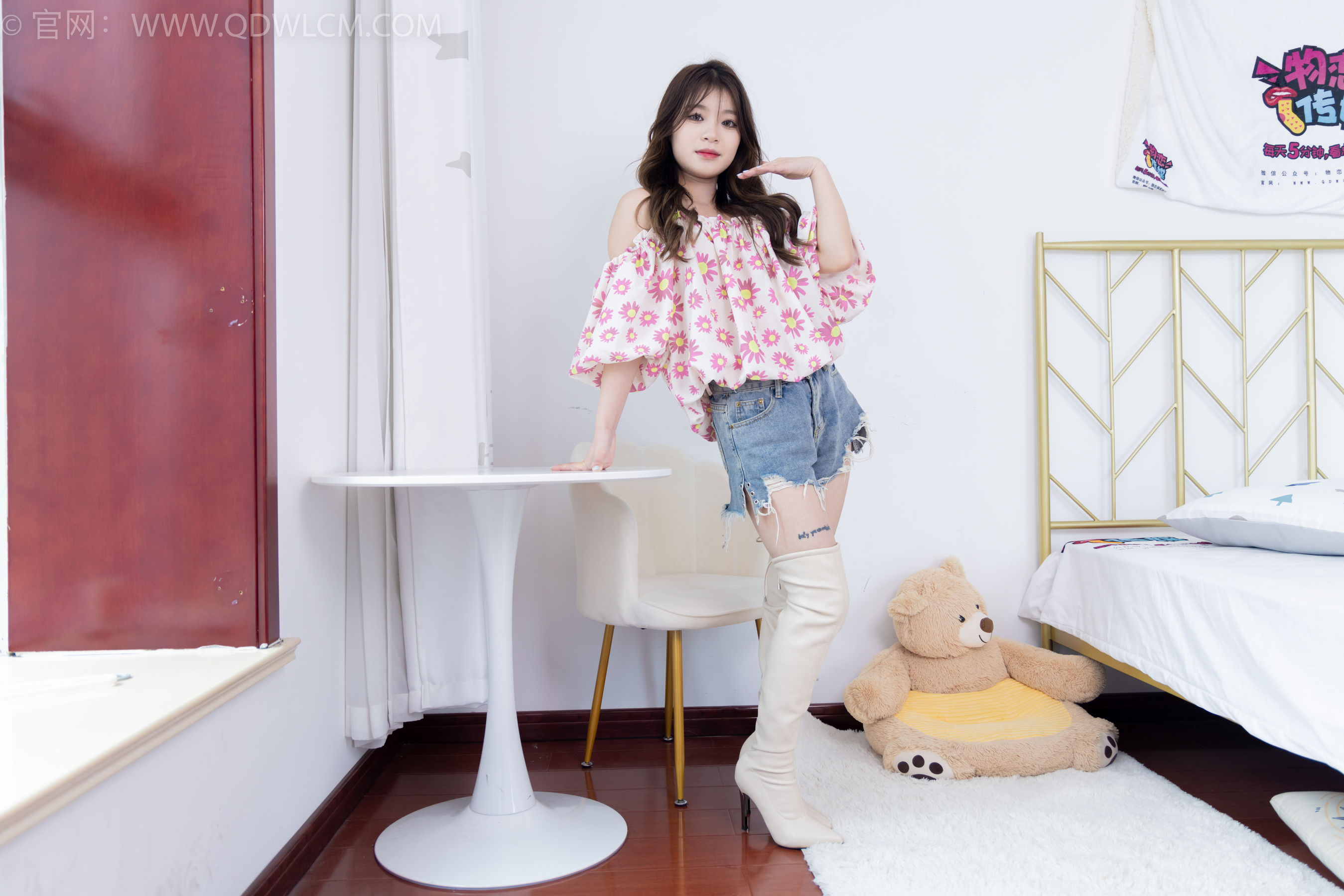 物恋传媒 No.2136 闪闪 -拥抱冬天/(170P)