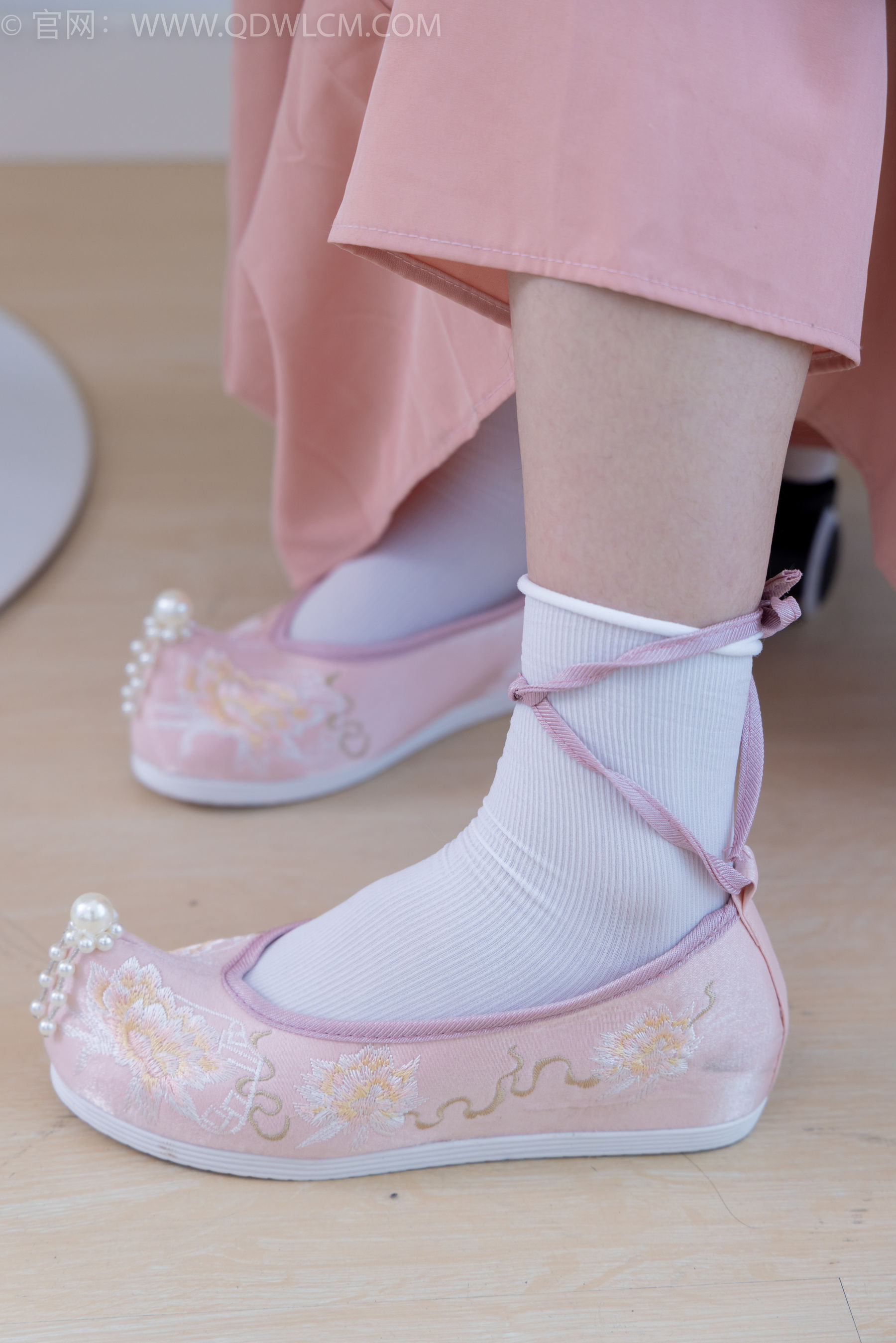 物恋传媒 No.2132 美兔 -心动一刹/(220P)