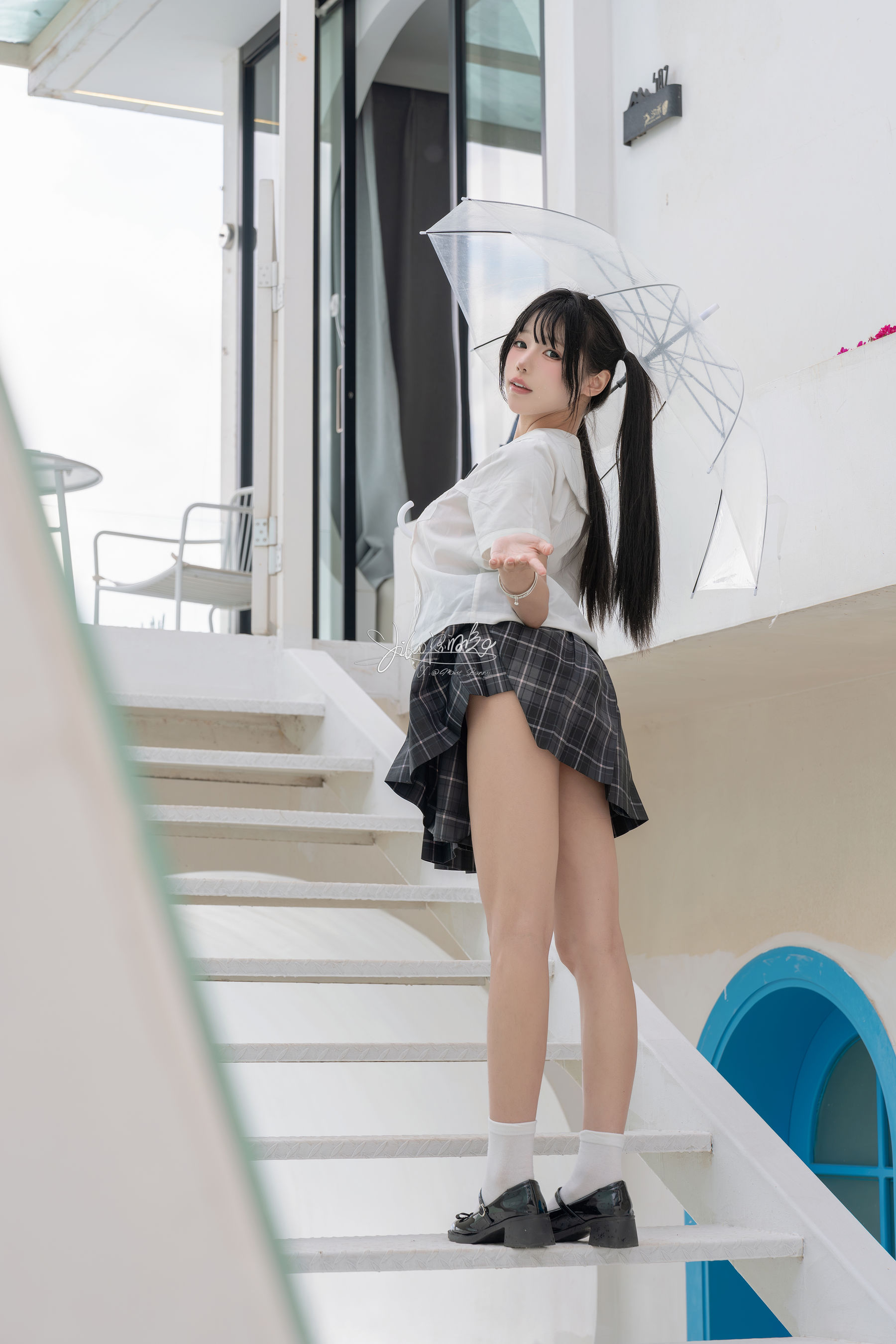 咬一口兔娘 - 雨后小故事/(89P)