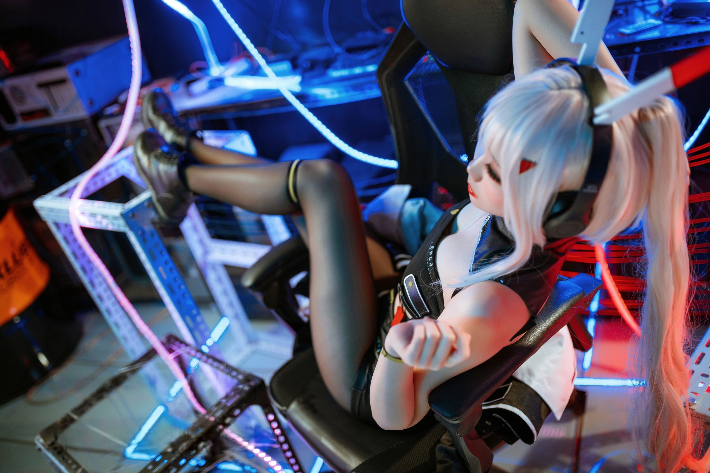 焖焖碳 - 绫波鬼神乐队/(24P)