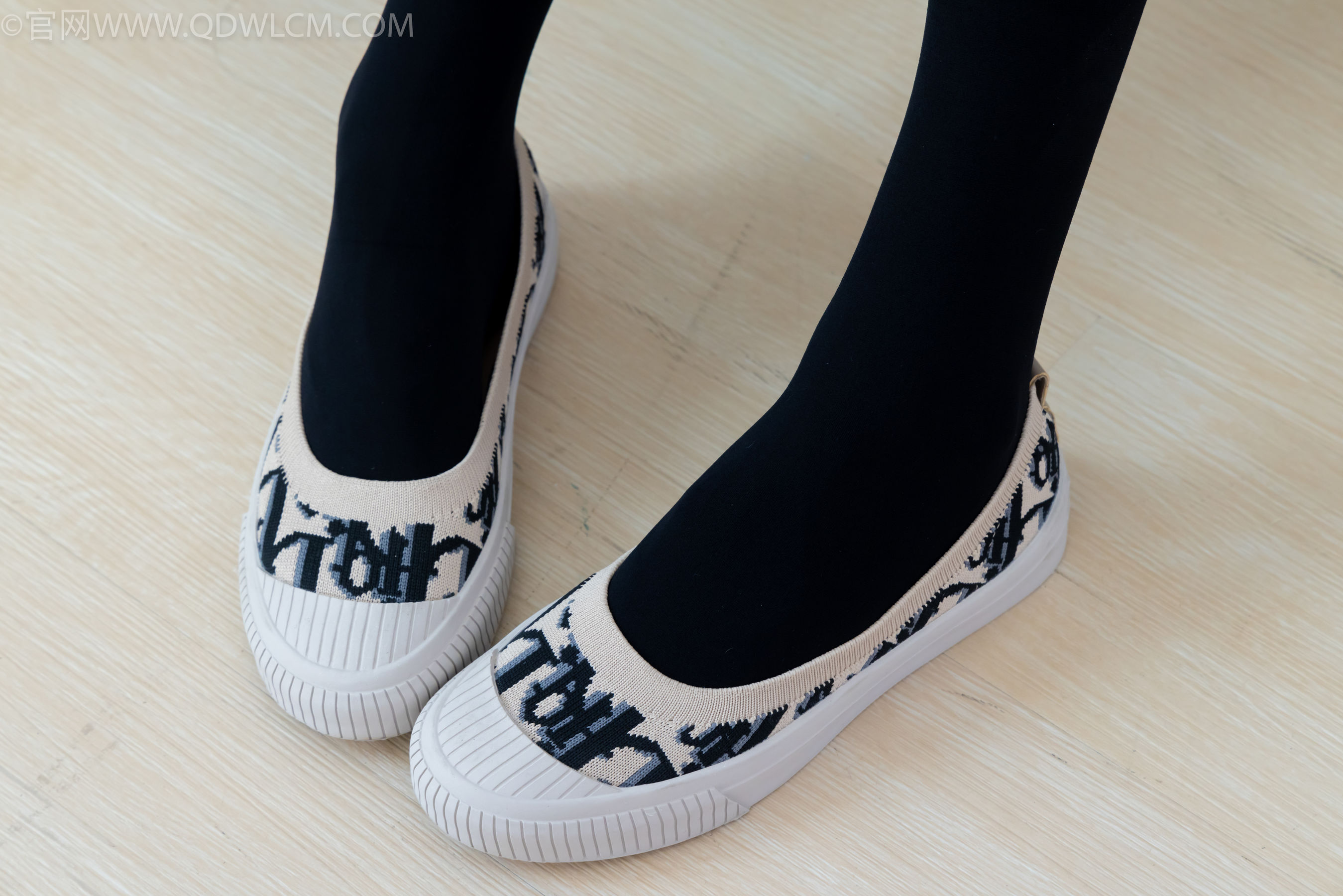 物恋传媒 No.2139 茯苓 -夜月/(165P)