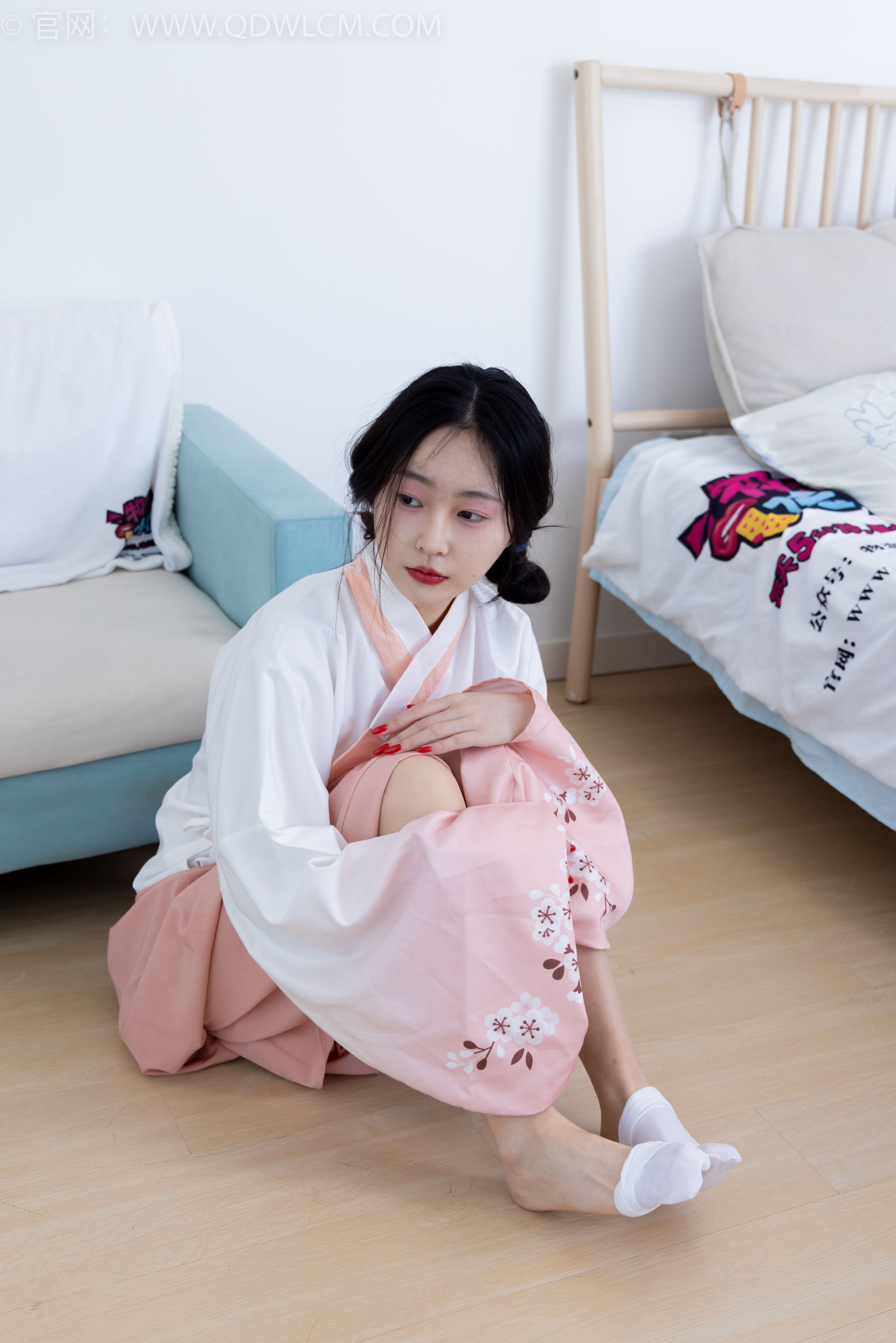 物恋传媒 No.2132 美兔 -心动一刹/(220P)