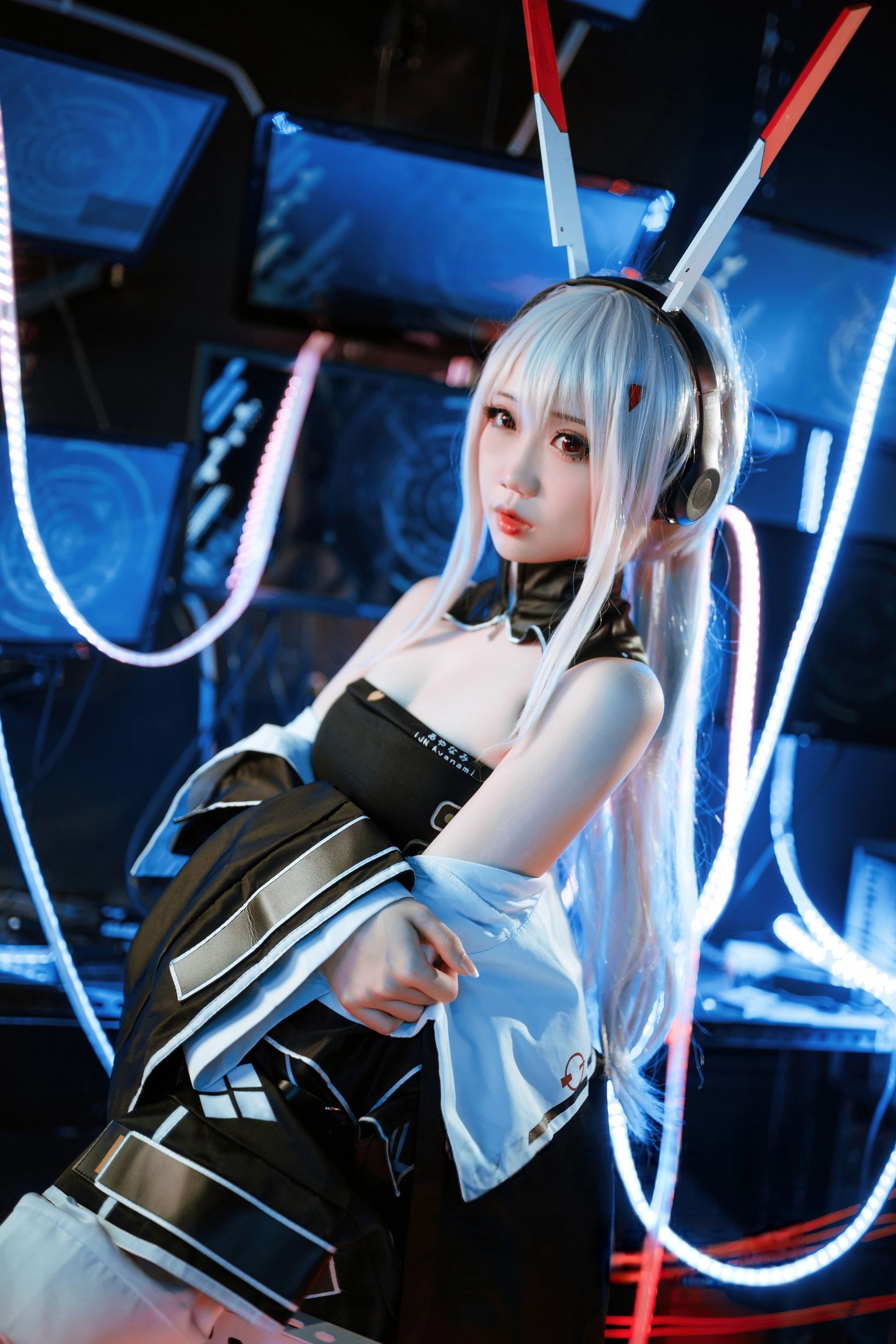 焖焖碳 - 绫波鬼神乐队/(24P)