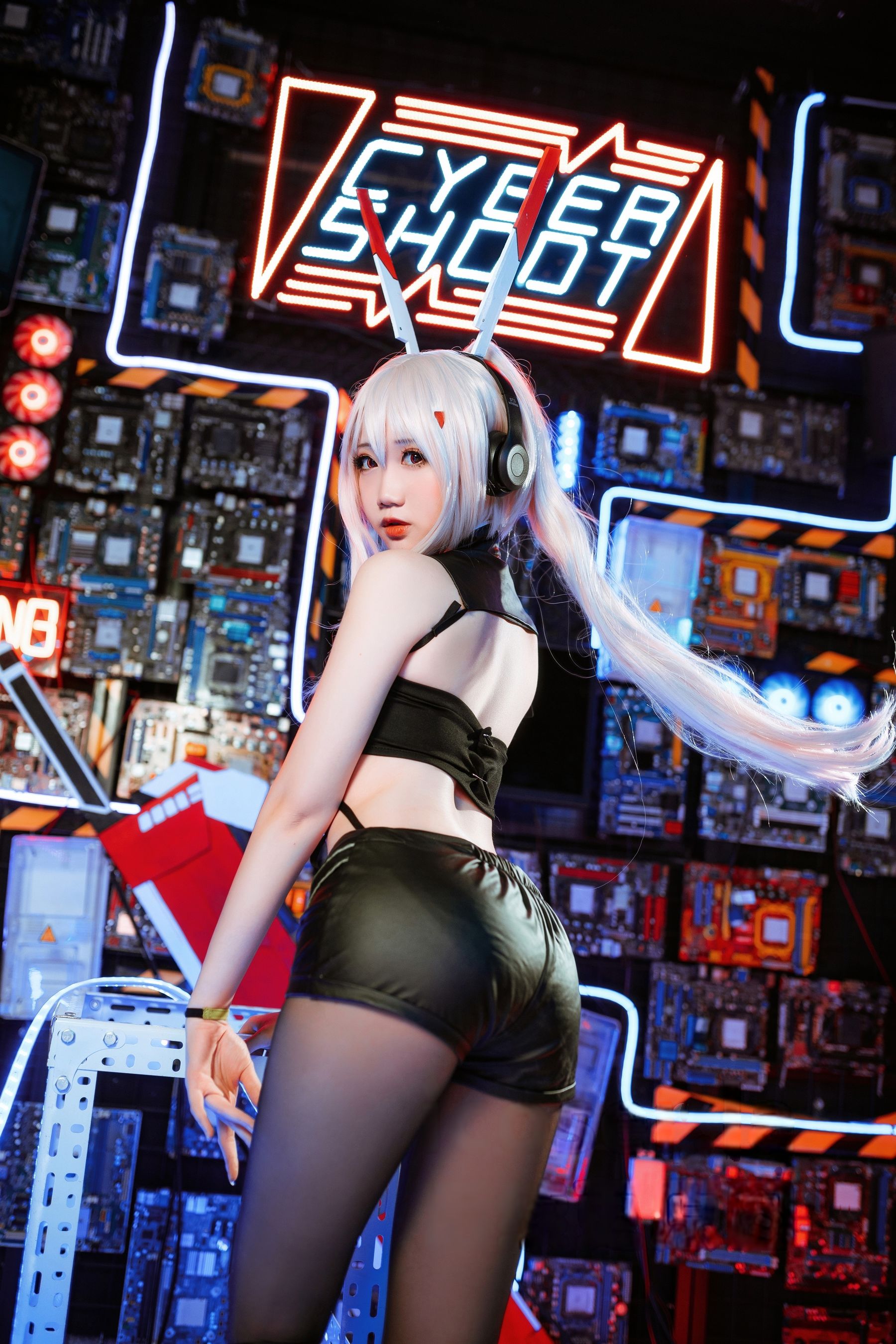 焖焖碳 - 绫波鬼神乐队/(24P)