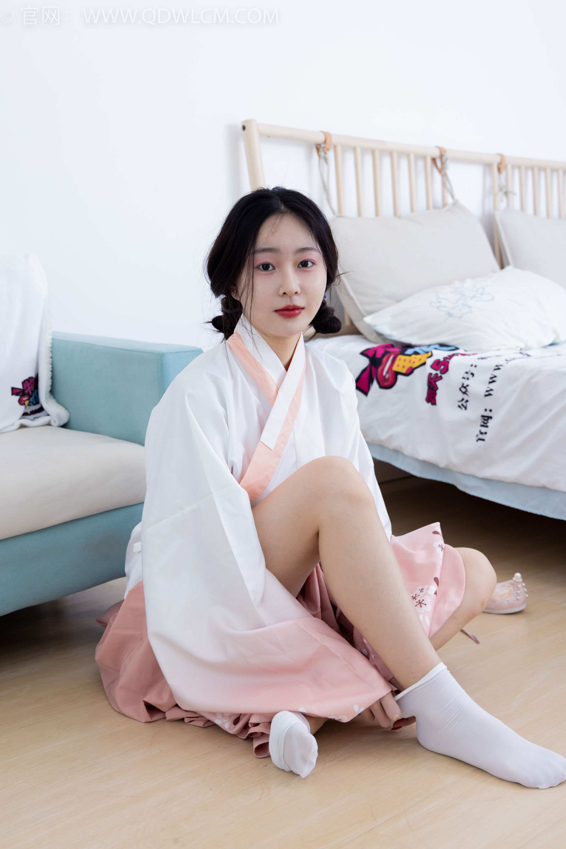 物恋传媒 No.2132 美兔 -心动一刹/(220P)