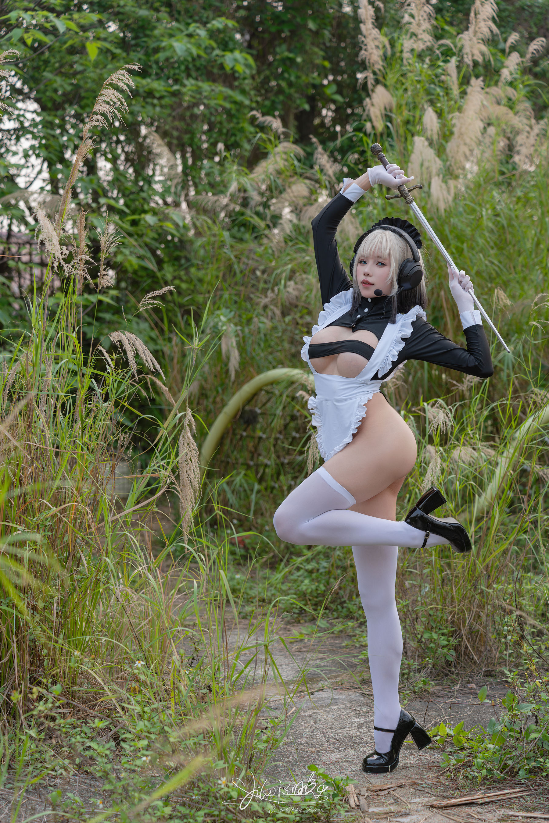 咬一口兔娘 - 战斗女仆/(76P)