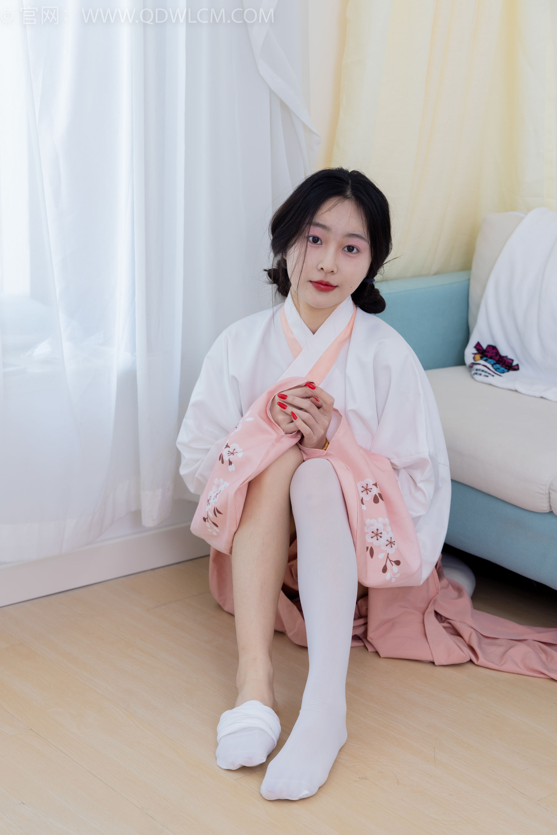 物恋传媒 No.2132 美兔 -心动一刹/(220P)