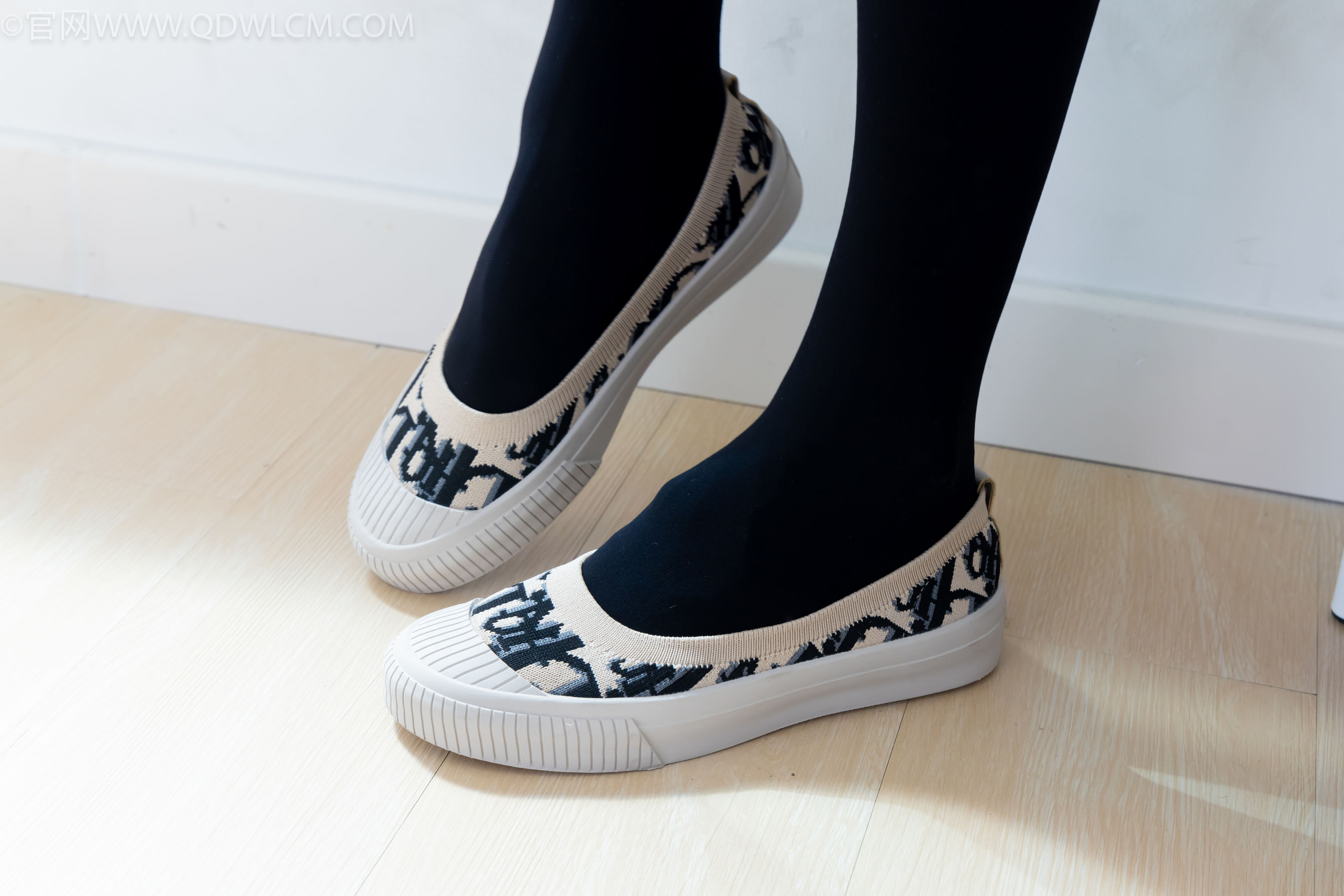 物恋传媒 No.2139 茯苓 -夜月/(165P)