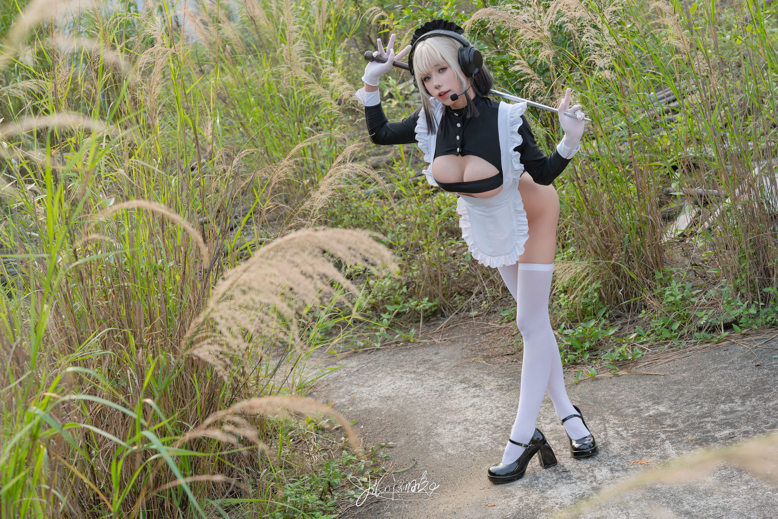 咬一口兔娘 - 战斗女仆/(76P)