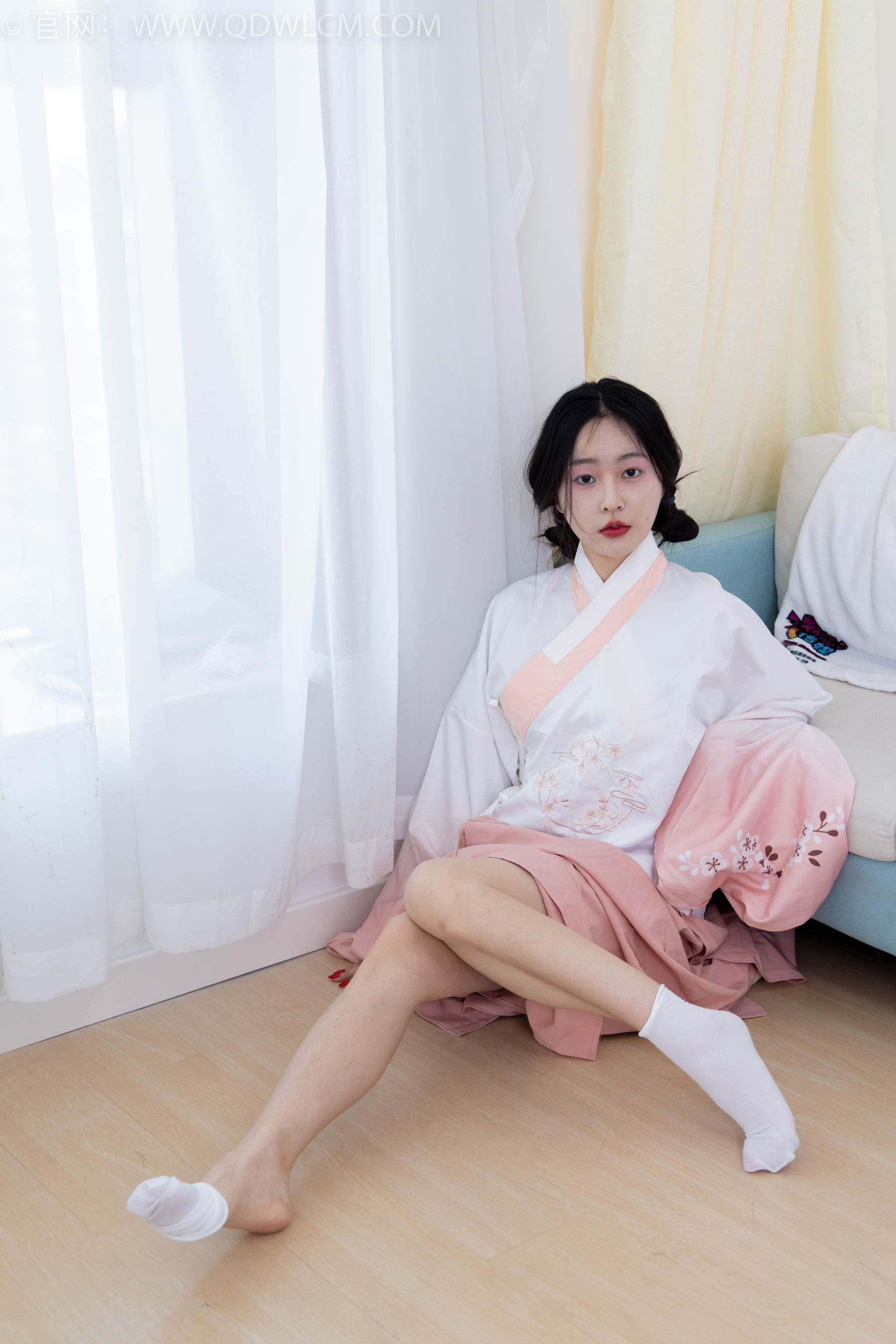 物恋传媒 No.2132 美兔 -心动一刹/(220P)