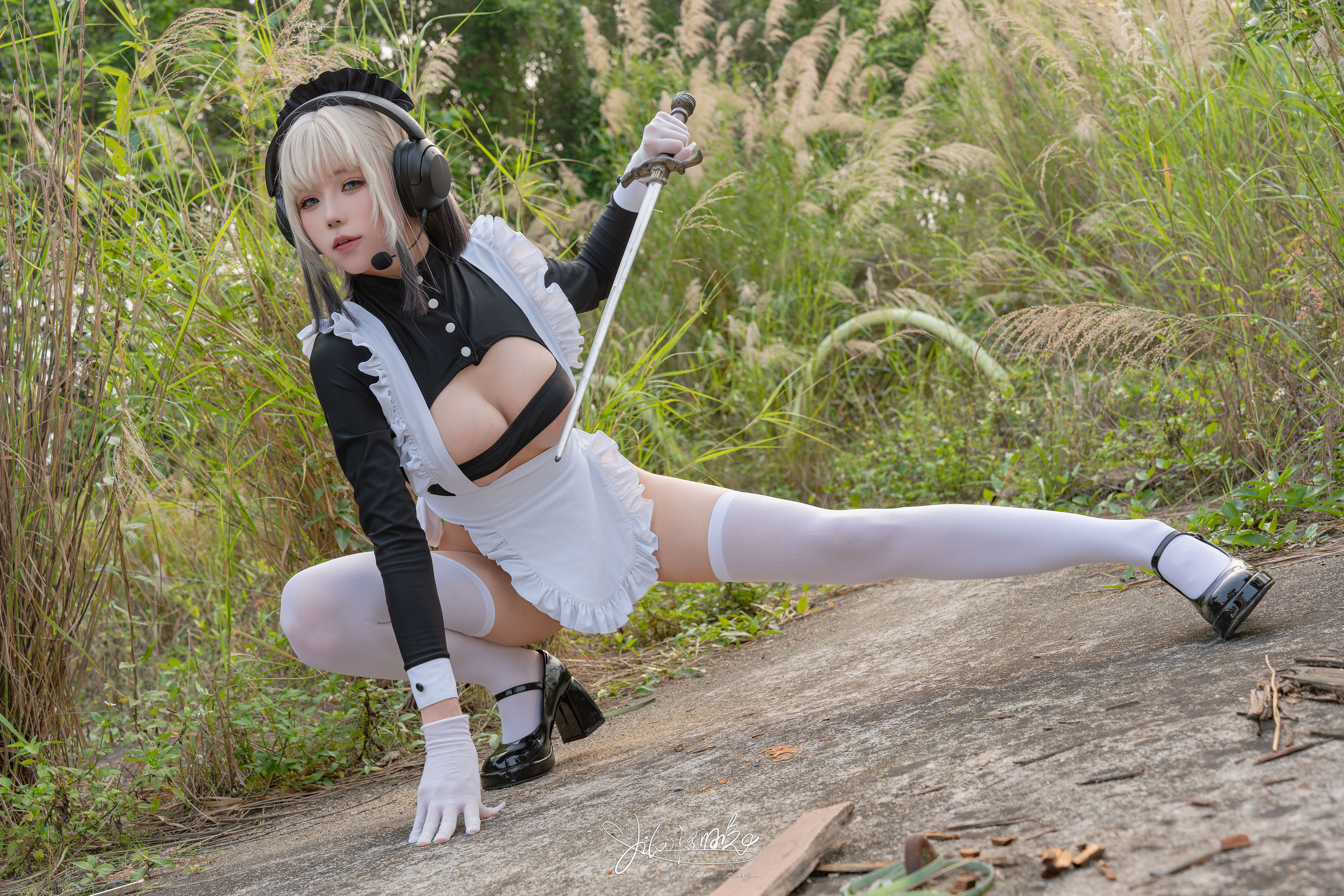 咬一口兔娘 - 战斗女仆/(76P)