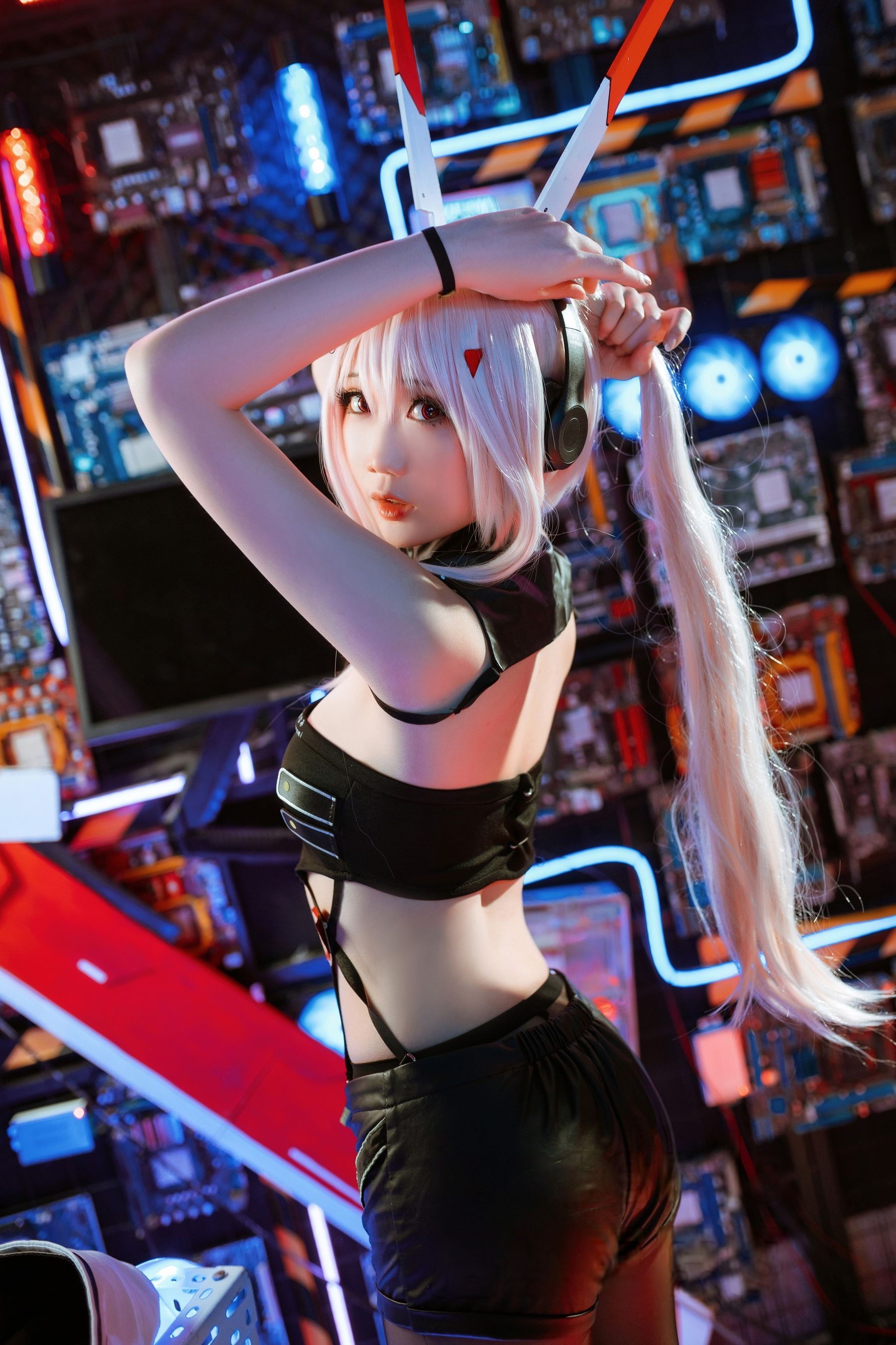 焖焖碳 - 绫波鬼神乐队/(24P)