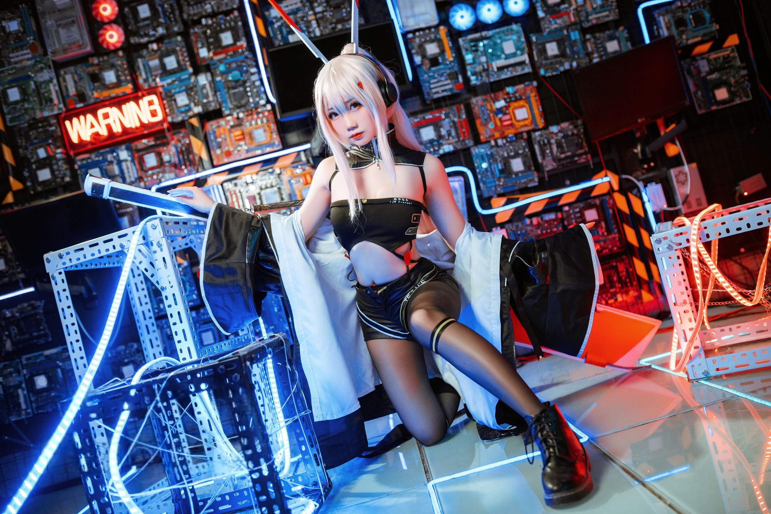 焖焖碳 - 绫波鬼神乐队/(24P)