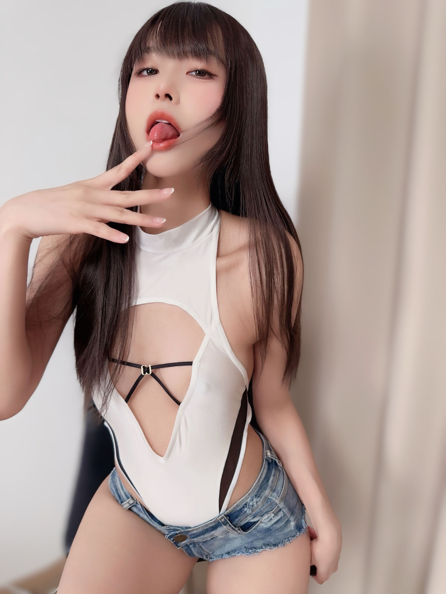 布丁大法 - 白丝足/(24P)