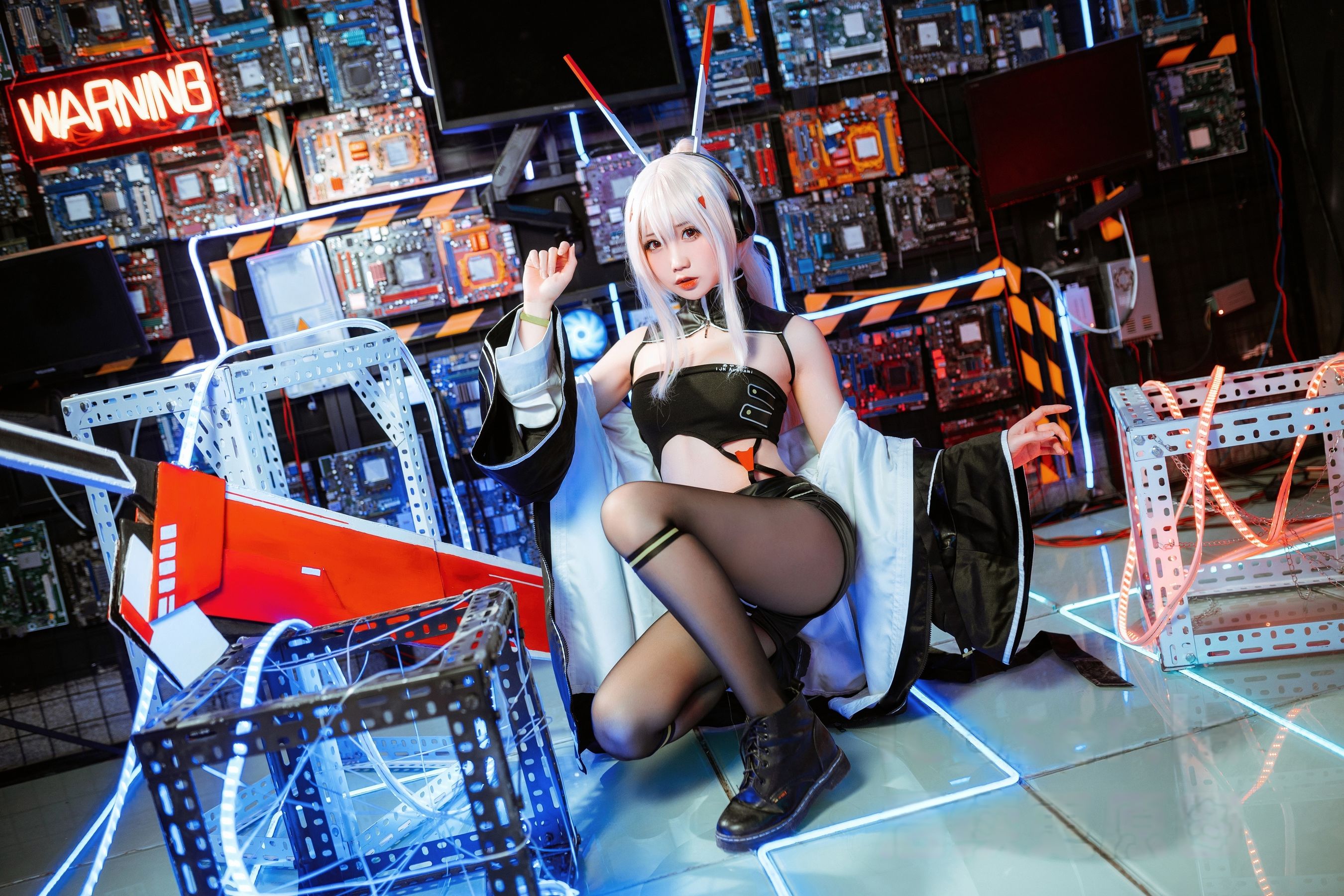 焖焖碳 - 绫波鬼神乐队/(24P)