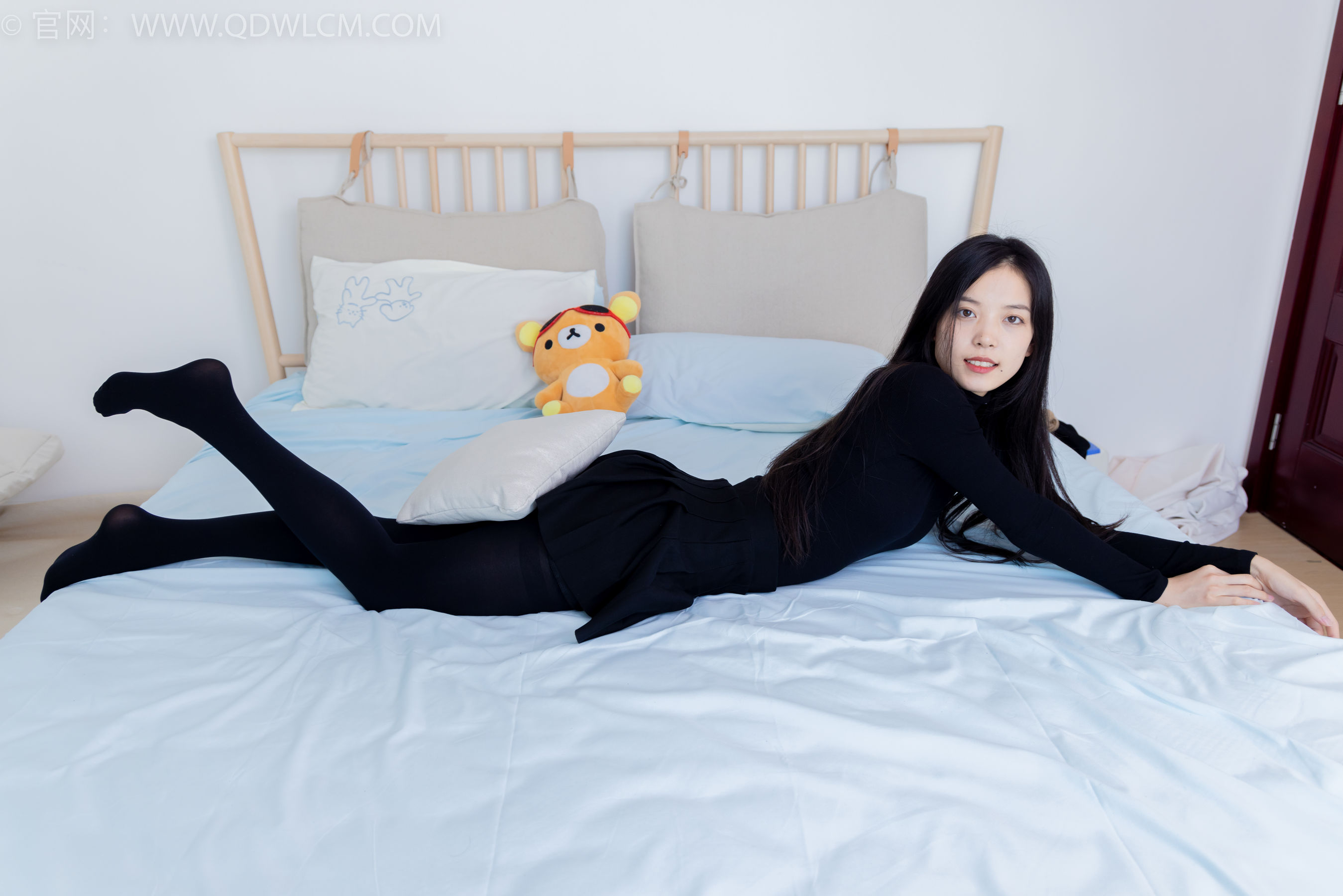 物恋传媒 No.2137 茯苓 -一起出逃/(170P)