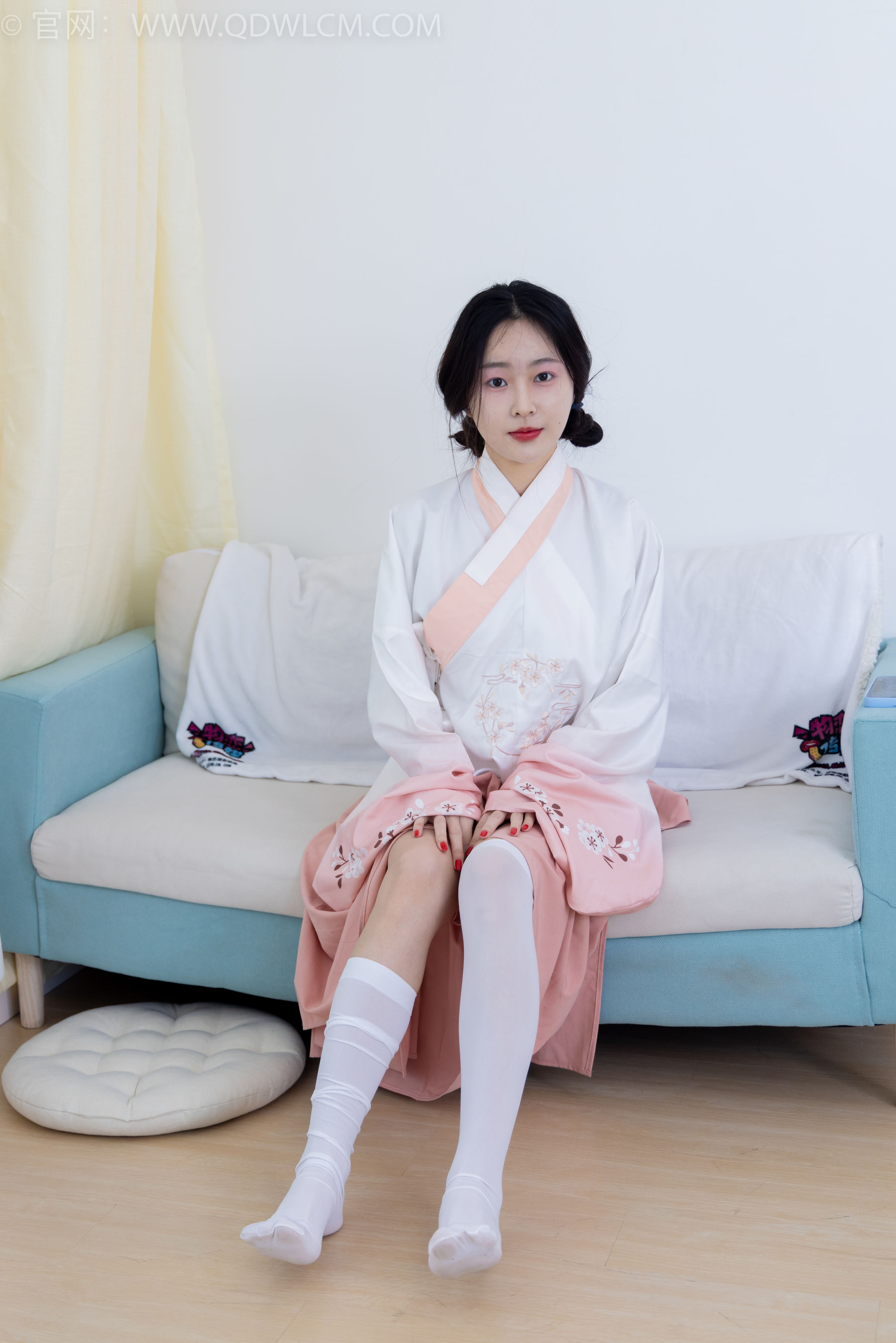 物恋传媒 No.2132 美兔 -心动一刹/(220P)