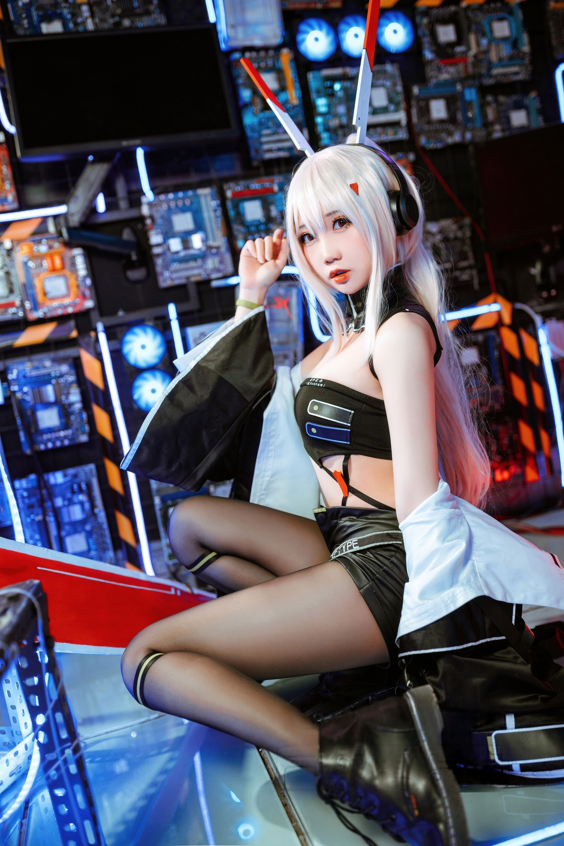 焖焖碳 - 绫波鬼神乐队/(24P)