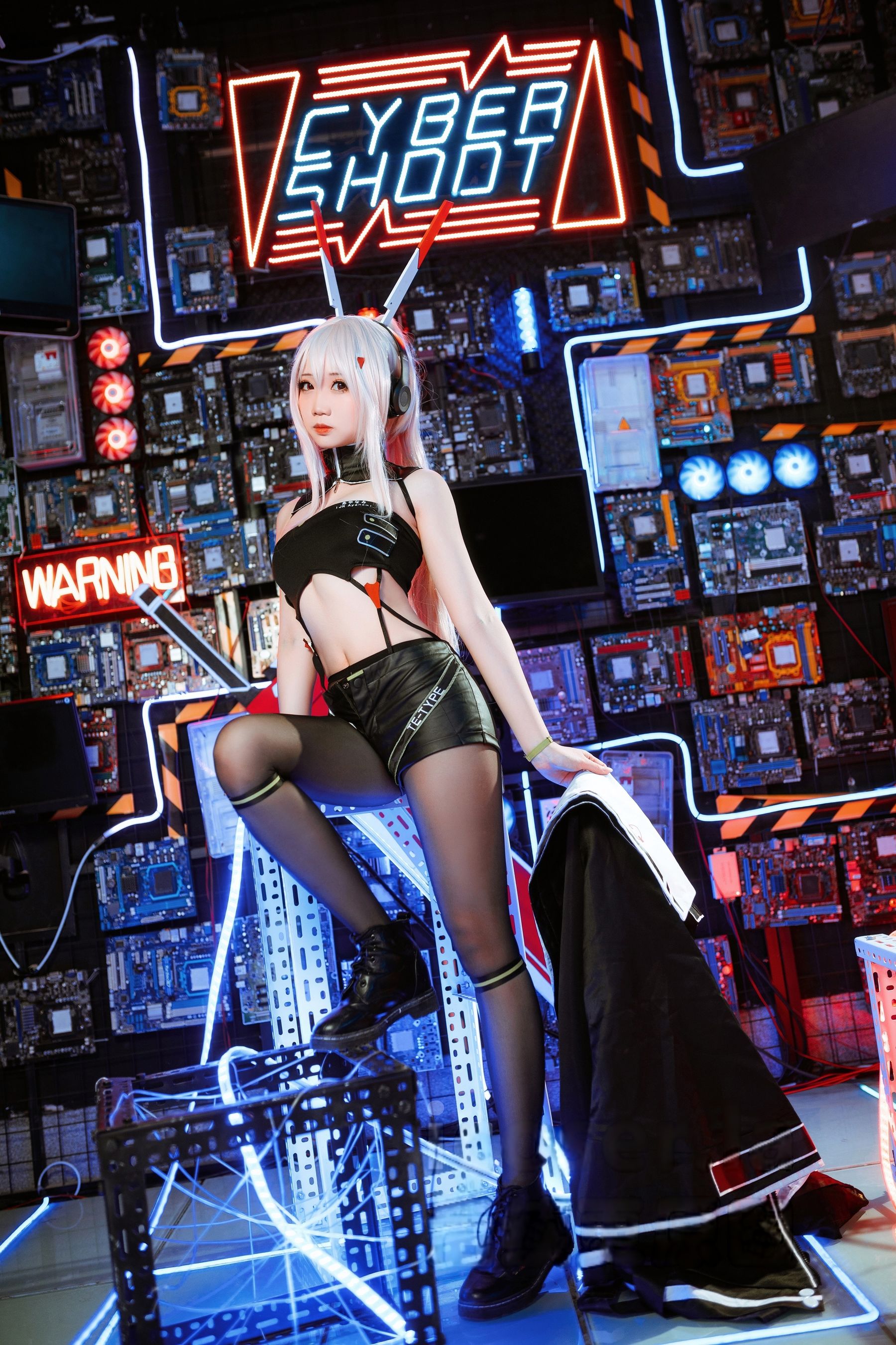 焖焖碳 - 绫波鬼神乐队/(24P)