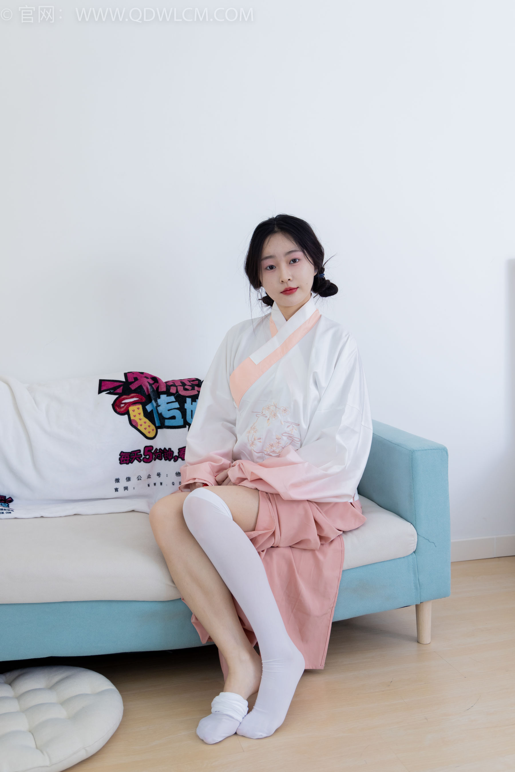 物恋传媒 No.2132 美兔 -心动一刹/(220P)