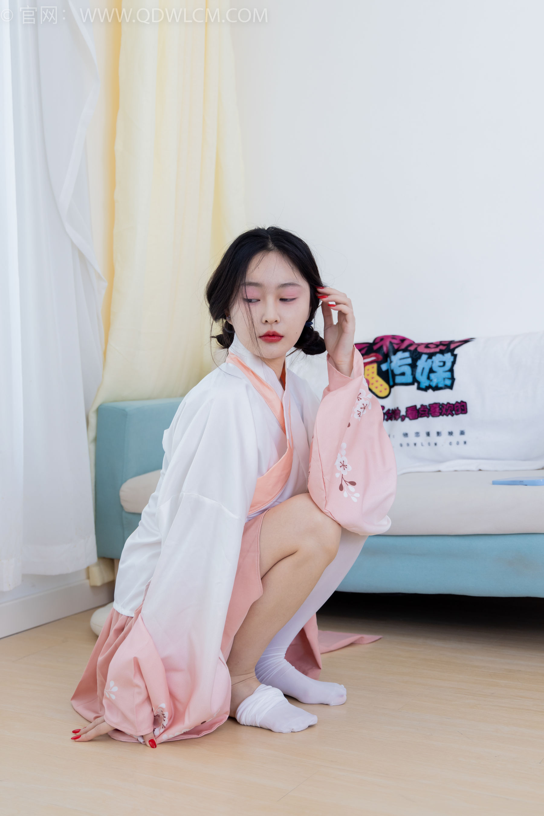 物恋传媒 No.2132 美兔 -心动一刹/(220P)