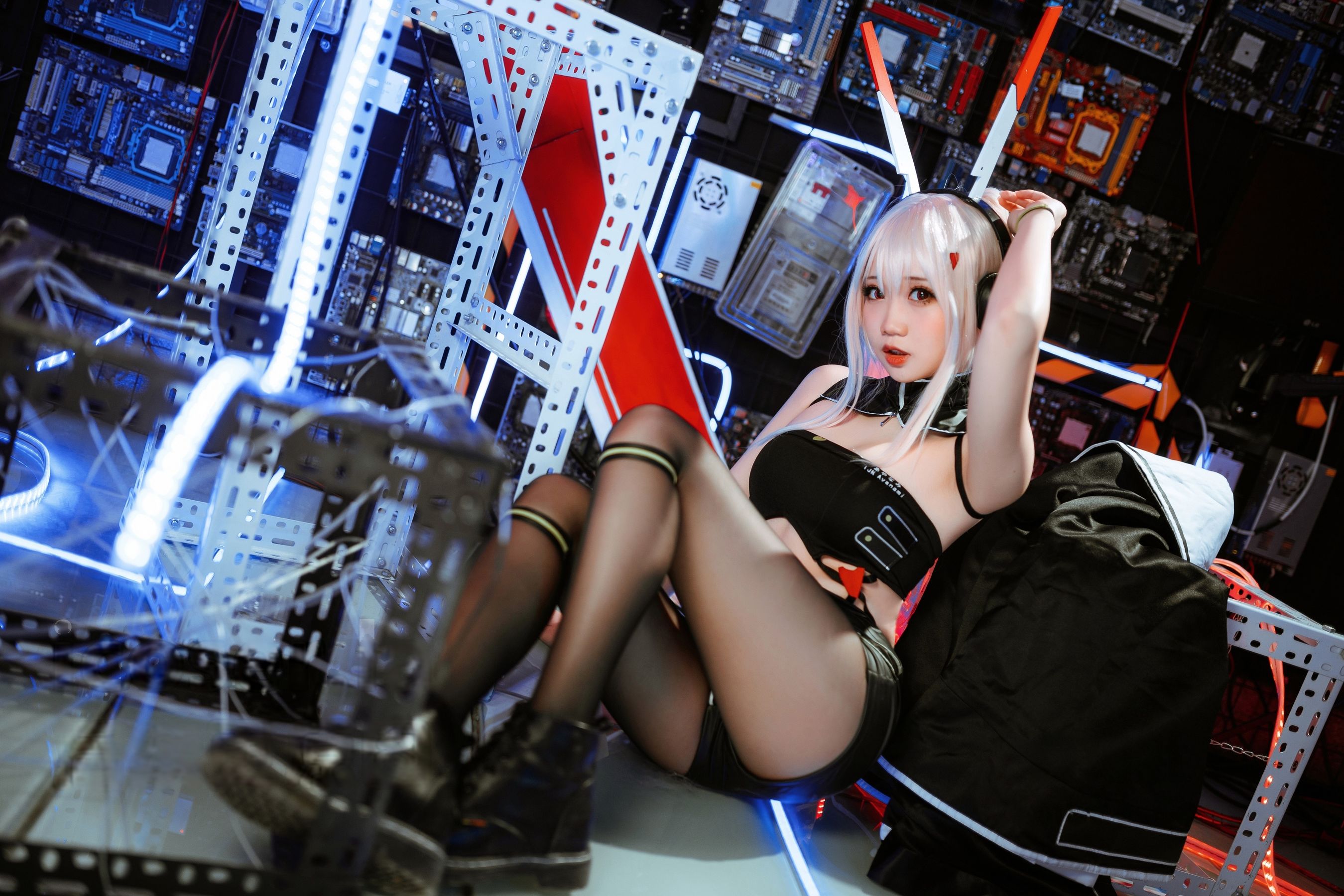 焖焖碳 - 绫波鬼神乐队/(24P)