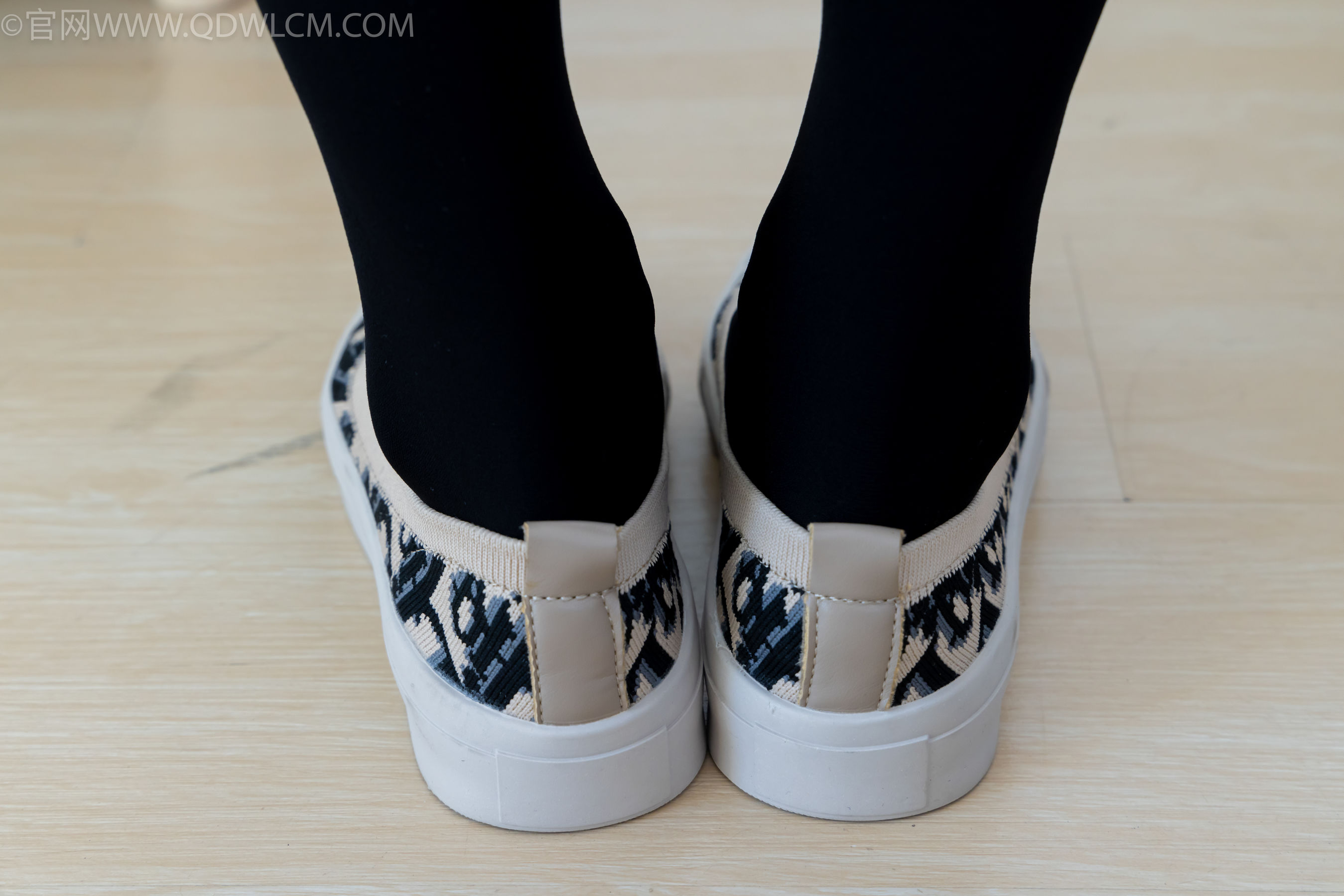 物恋传媒 No.2139 茯苓 -夜月/(165P)