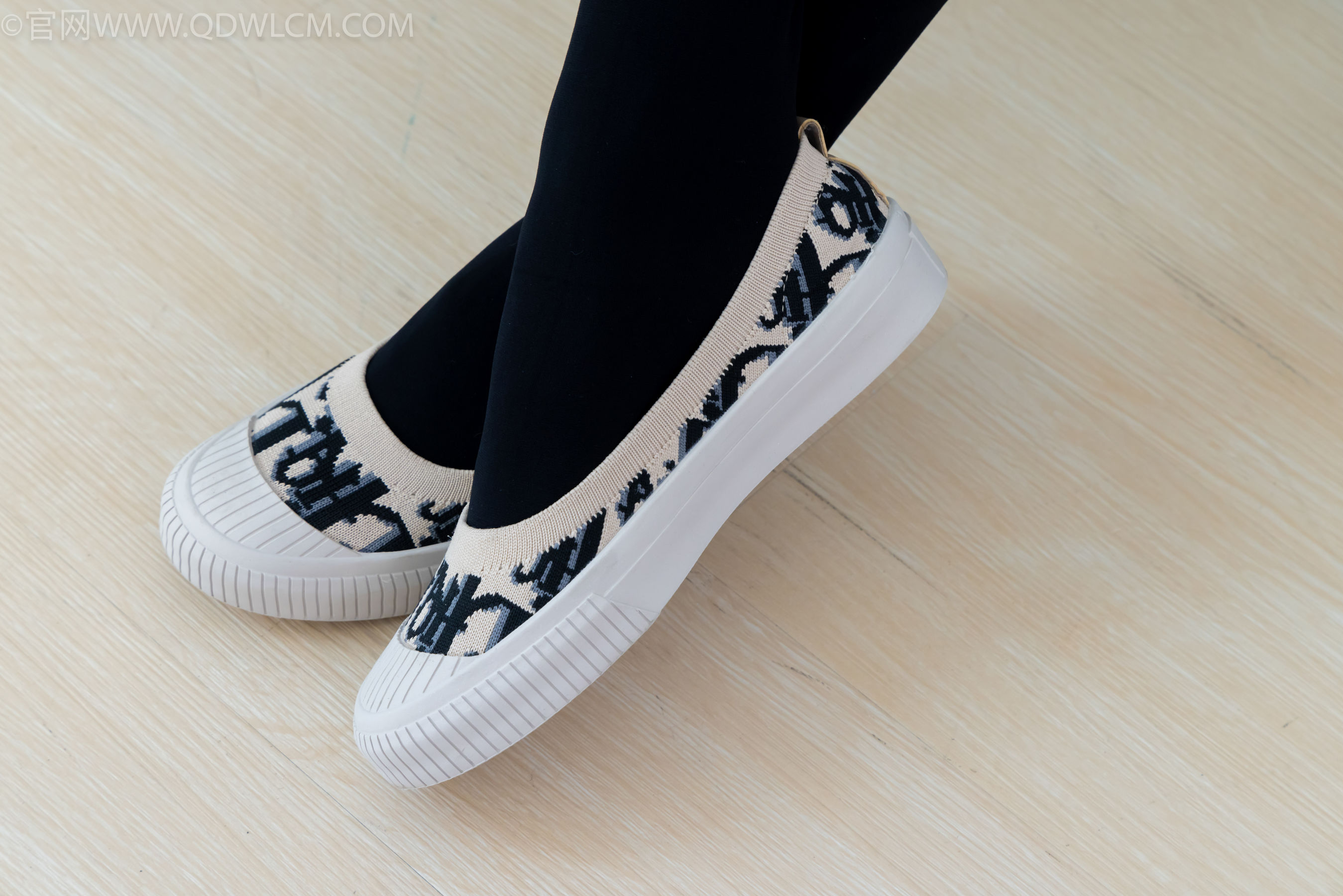 物恋传媒 No.2139 茯苓 -夜月/(165P)