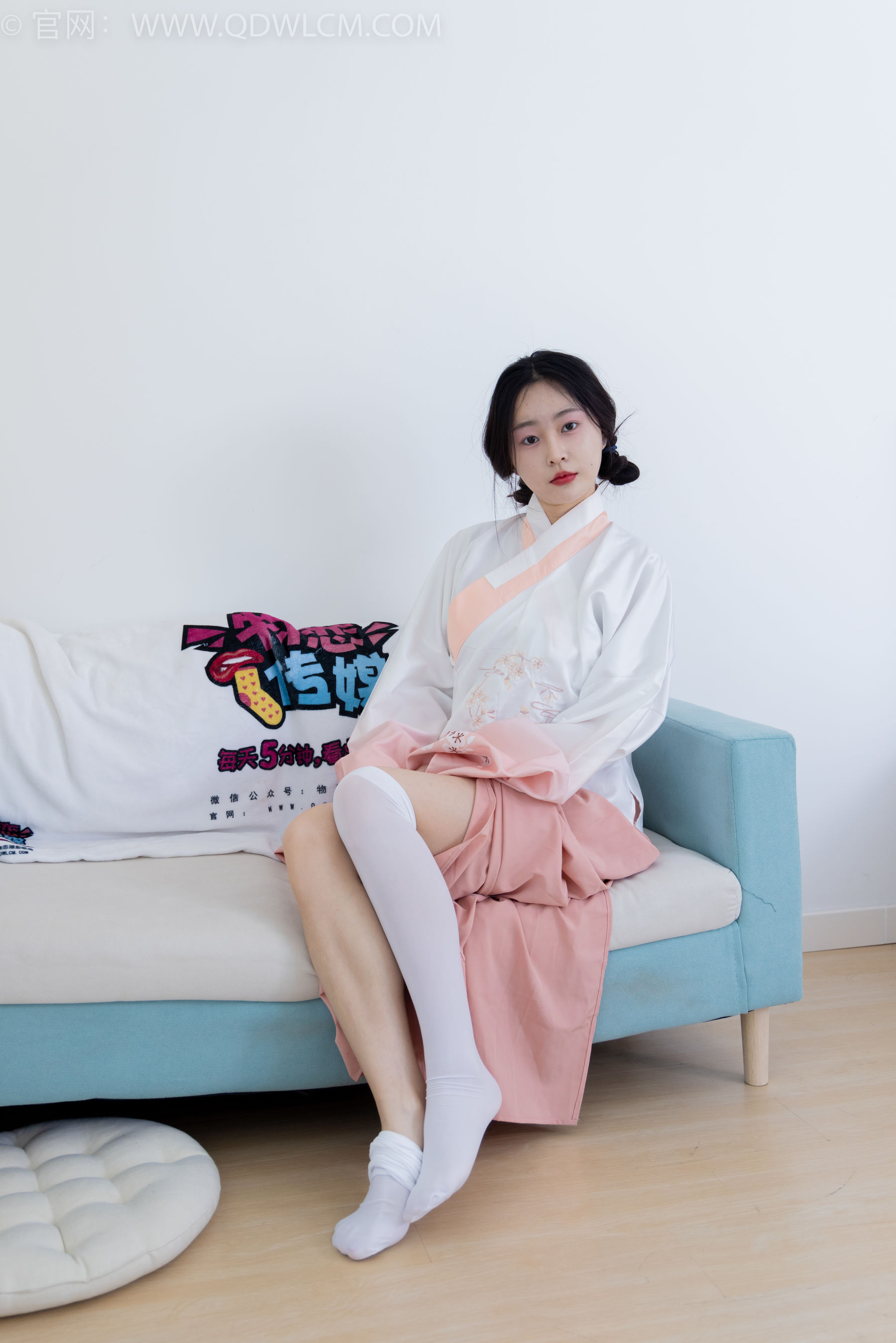 物恋传媒 No.2132 美兔 -心动一刹/(220P)