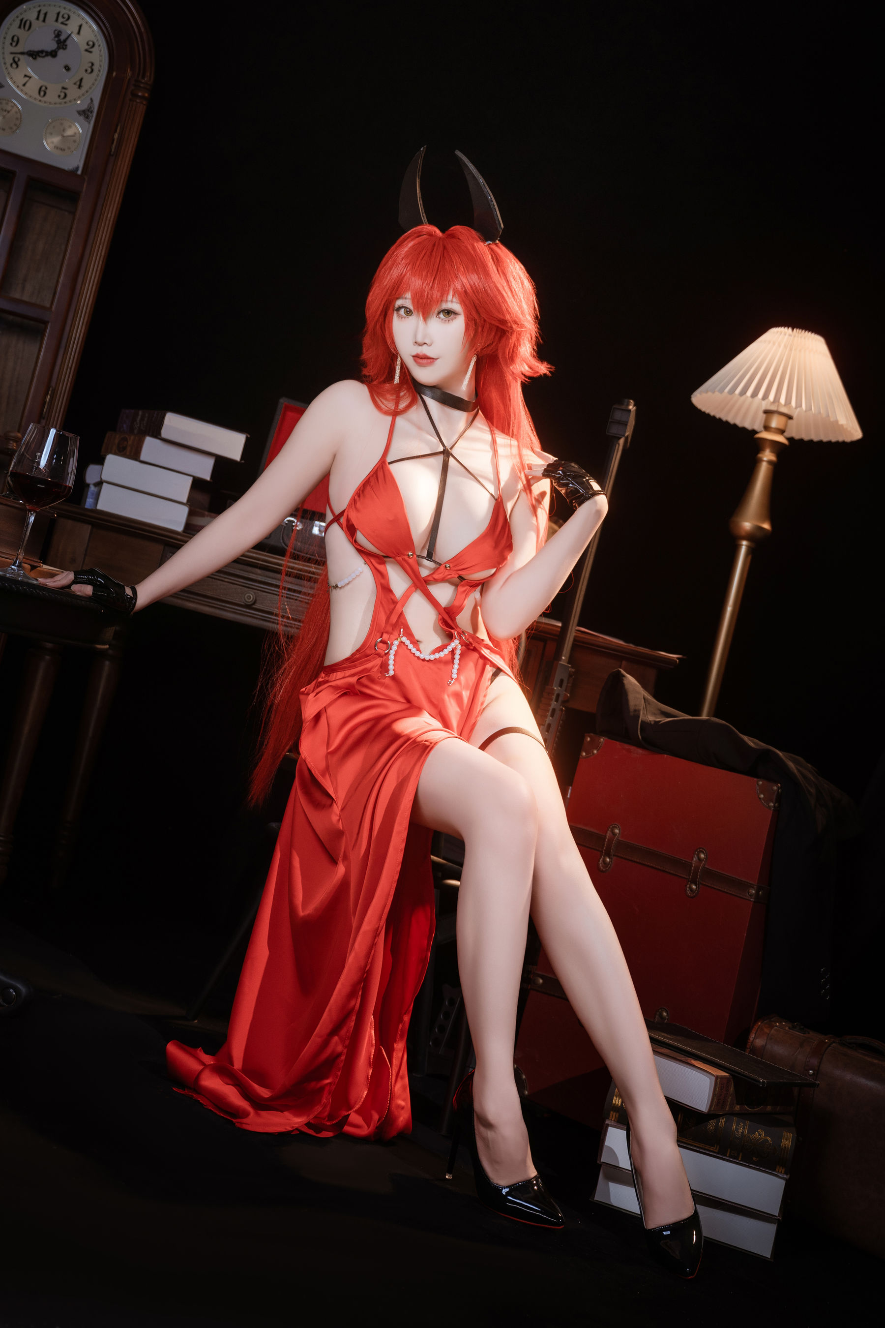 可爱人气Coser面饼仙儿 - Nikke 小红帽礼服/(24P)