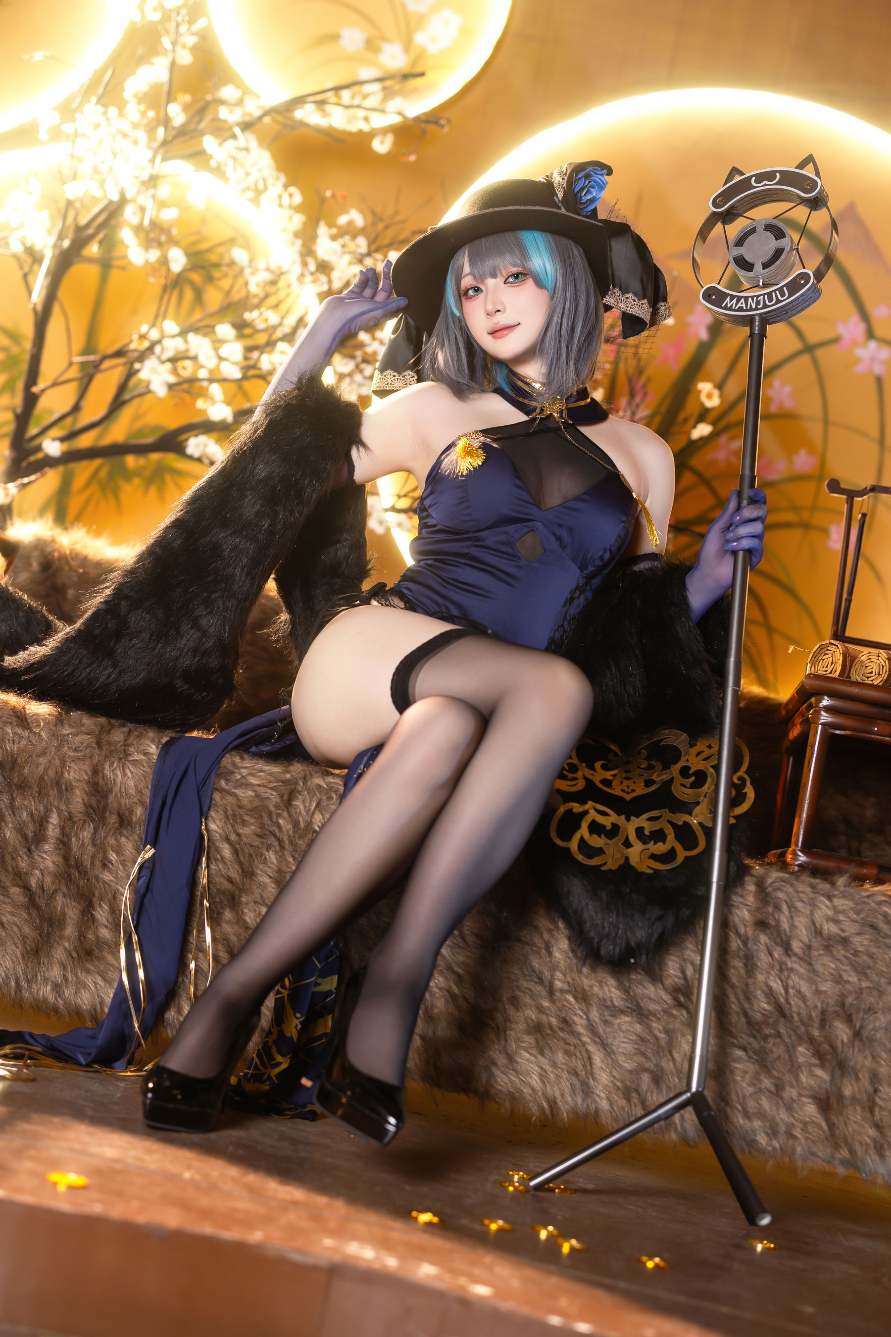 屿鱼 - 金装猫猫头/(60P)