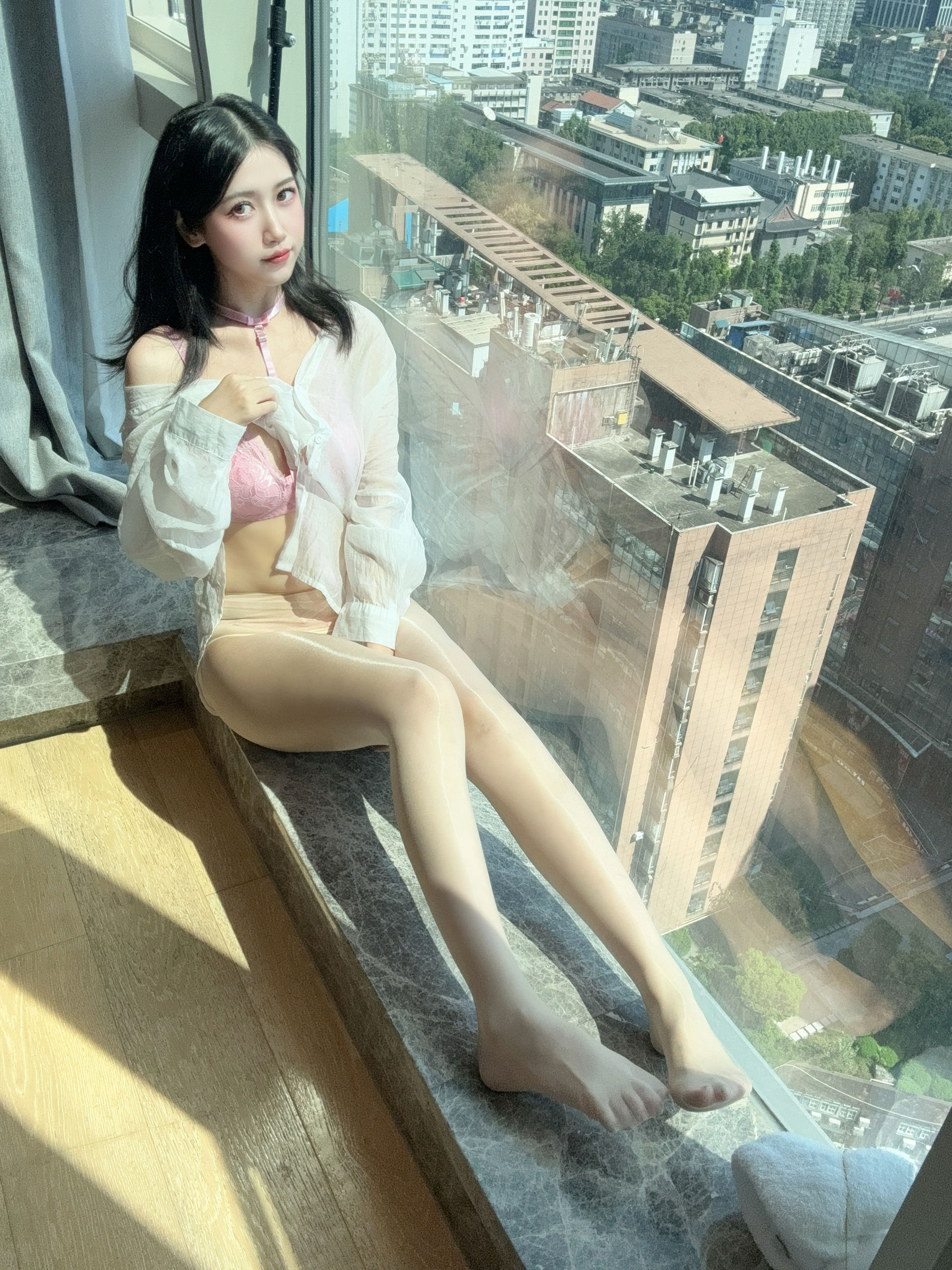 微博人气Coser不呆猫 - 粉色衬衣女友/(66P)