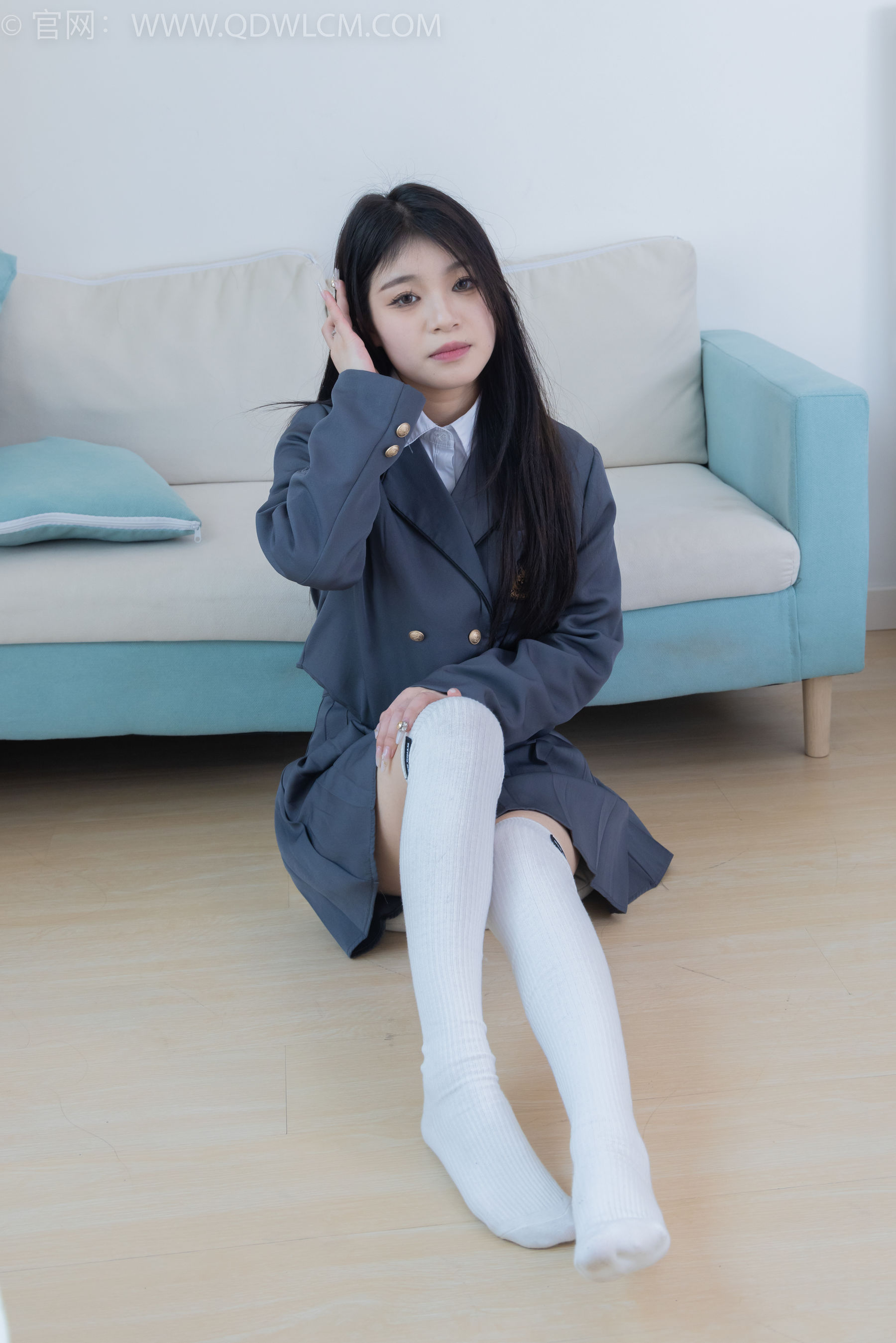 物恋传媒 No.2218 闪闪 - 黑夜是平静的/(180P)