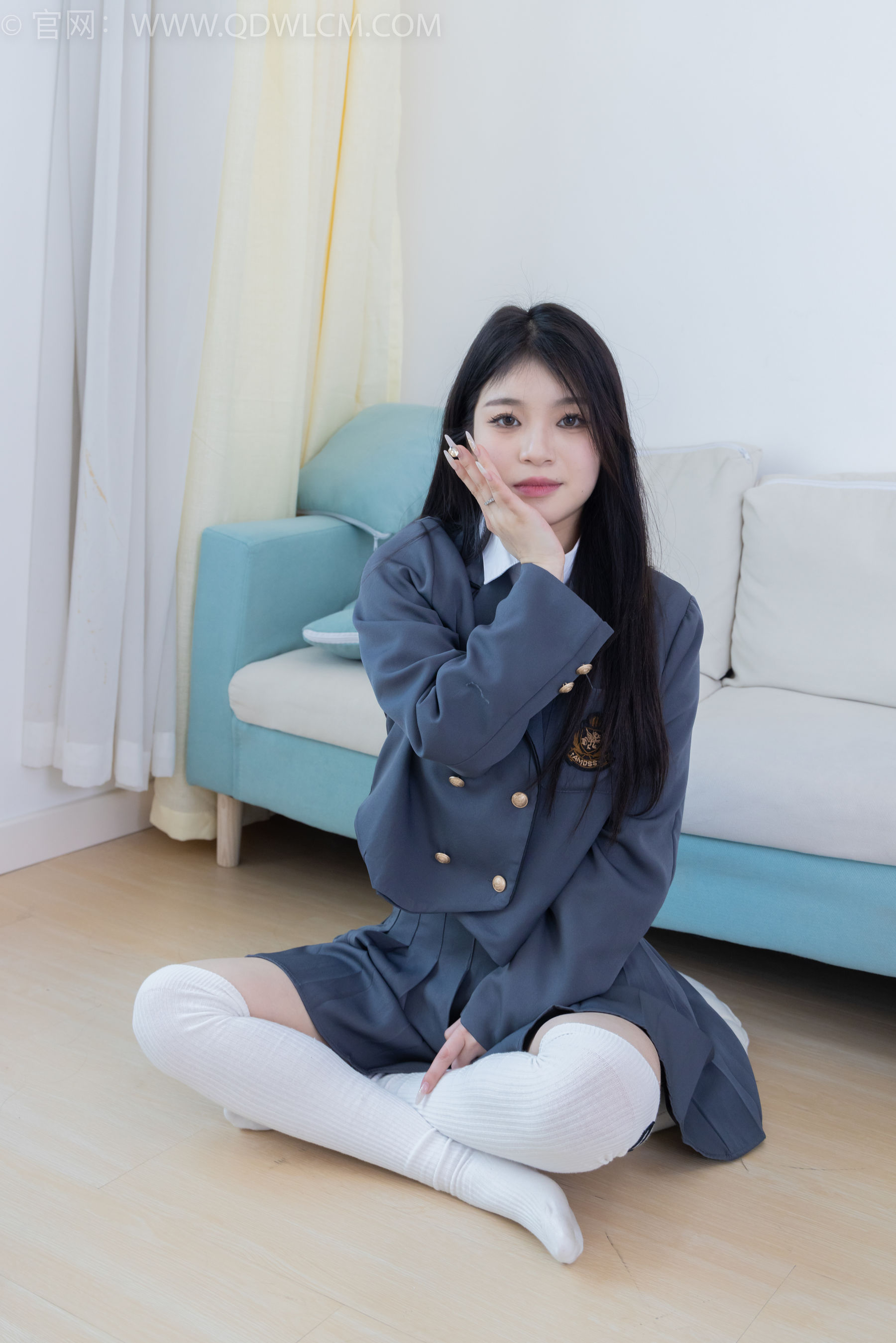 物恋传媒 No.2218 闪闪 - 黑夜是平静的/(180P)